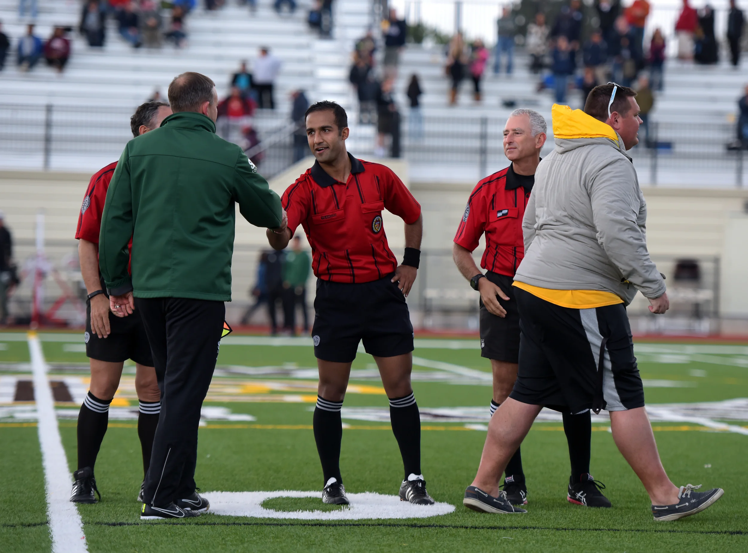 SACRED HEART CATHEDRAL VS THE KING'S ACADEMY CCS SOCCER 2015 photo Noel Danseco_2664.jpg