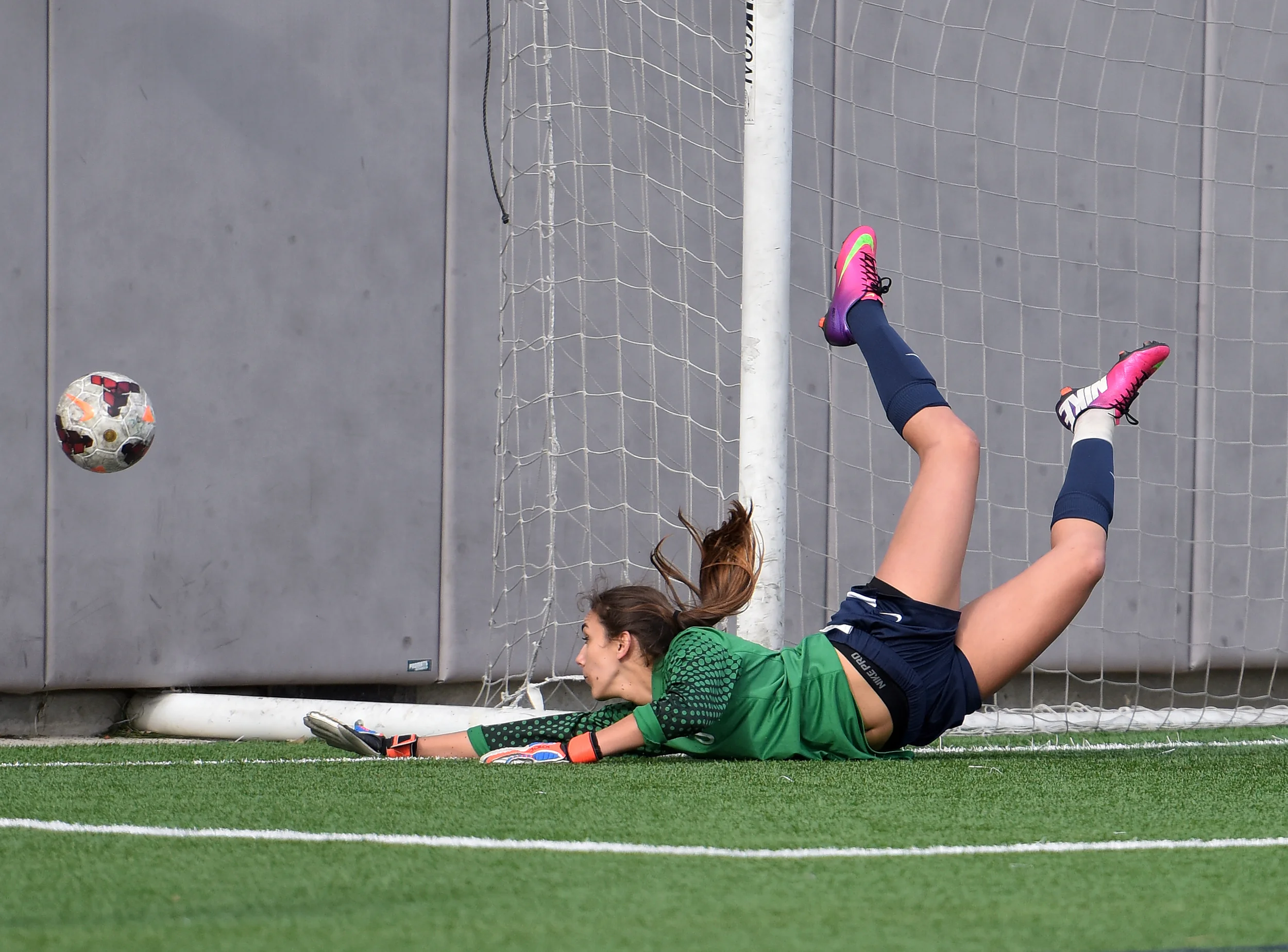 LICK WILMERDING VS URBAN SF GIRLS SOCCER BCL WEST 2015 Photo Noel Danseco_7380.jpg