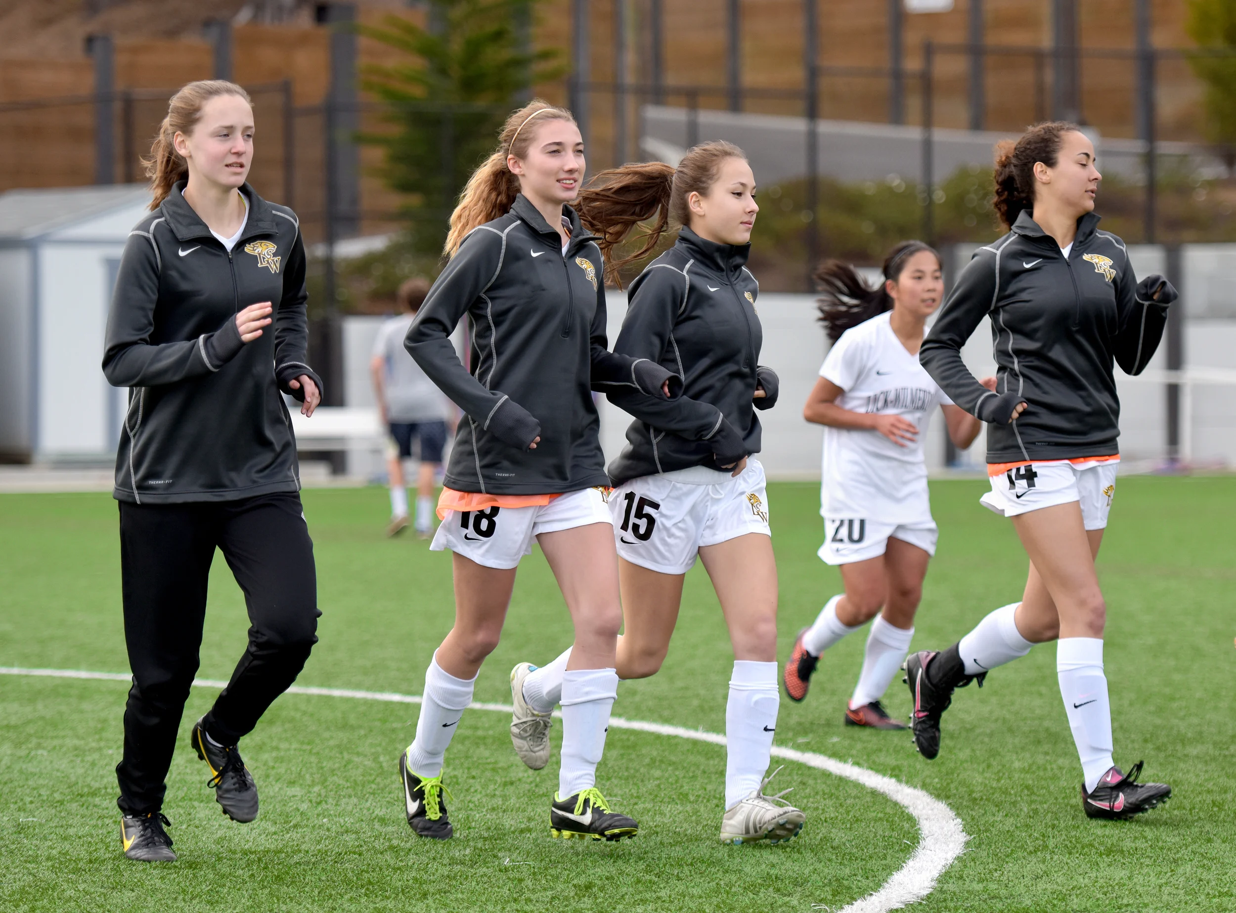 LICK WILMERDING VS URBAN SF GIRLS SOCCER BCL WEST 2015 Photo Noel Danseco_7613.jpg