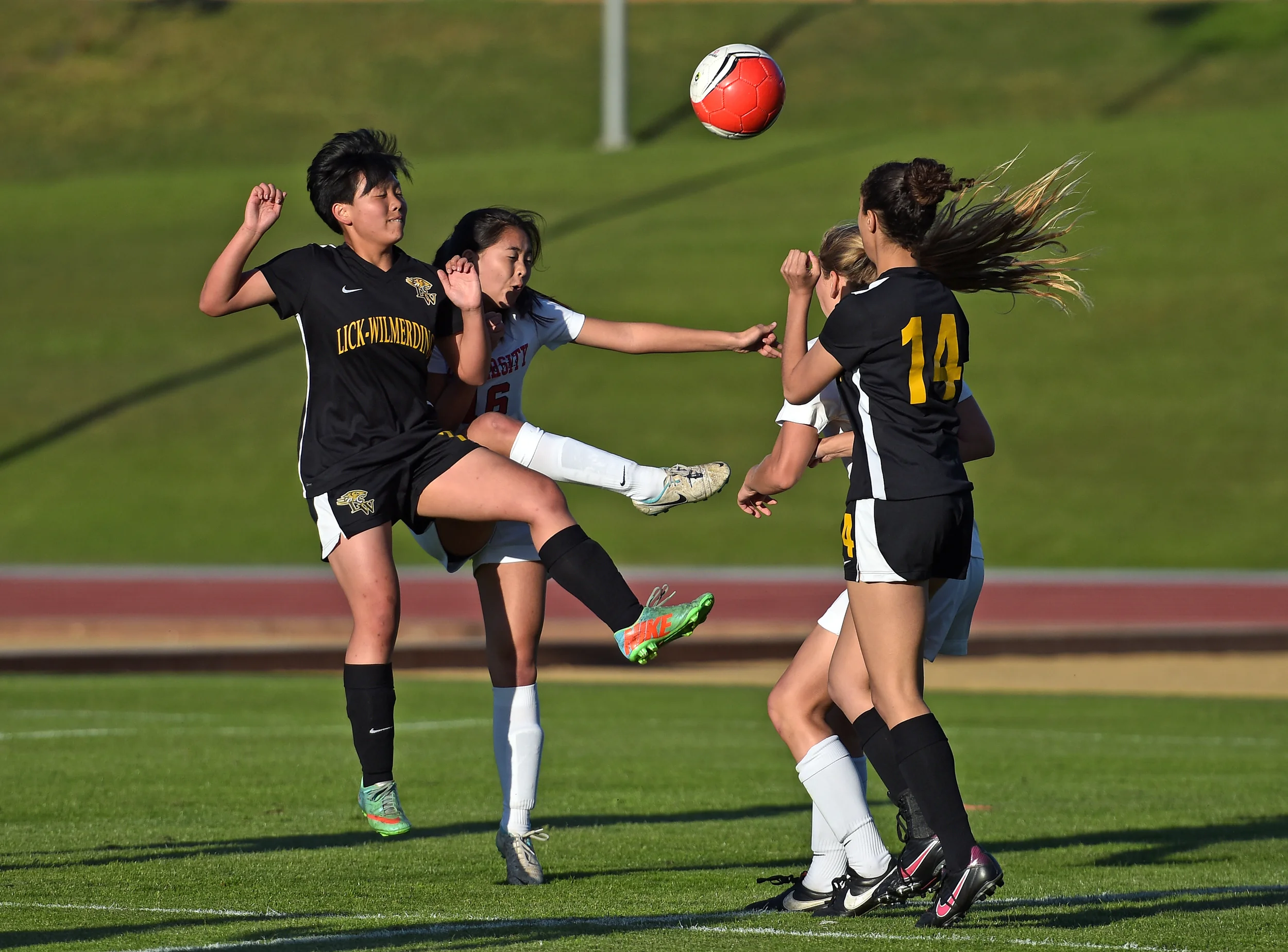 SF UNIVERSITY VS LICK WILMERDING BCL WEST SOCCER 2015 Photo Noel Danseco_0039.jpg