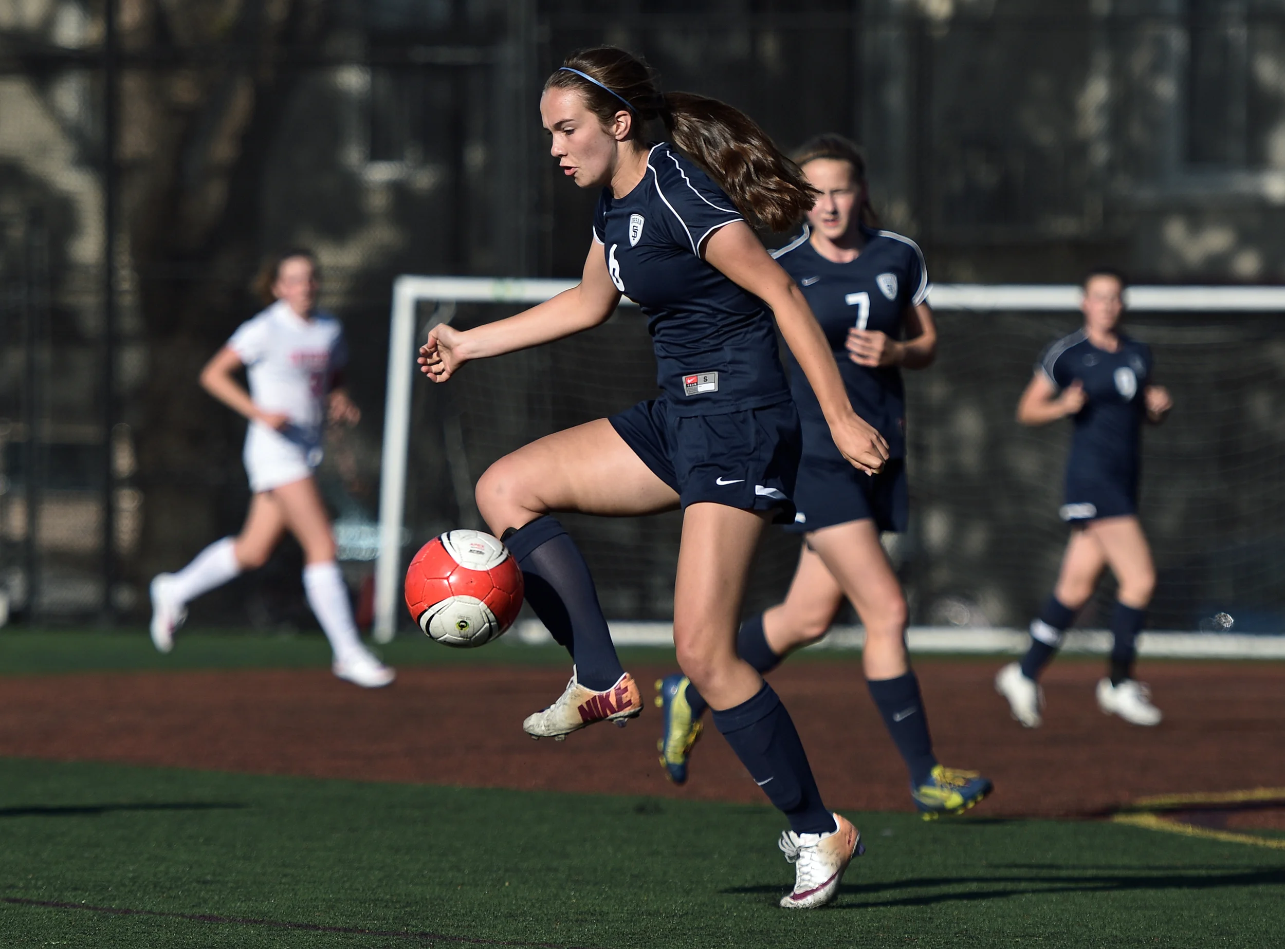 UNIVERSITY VS URBAN BCL WEST GIRLS SOCCER Photo Noel Danseco_3221.jpg
