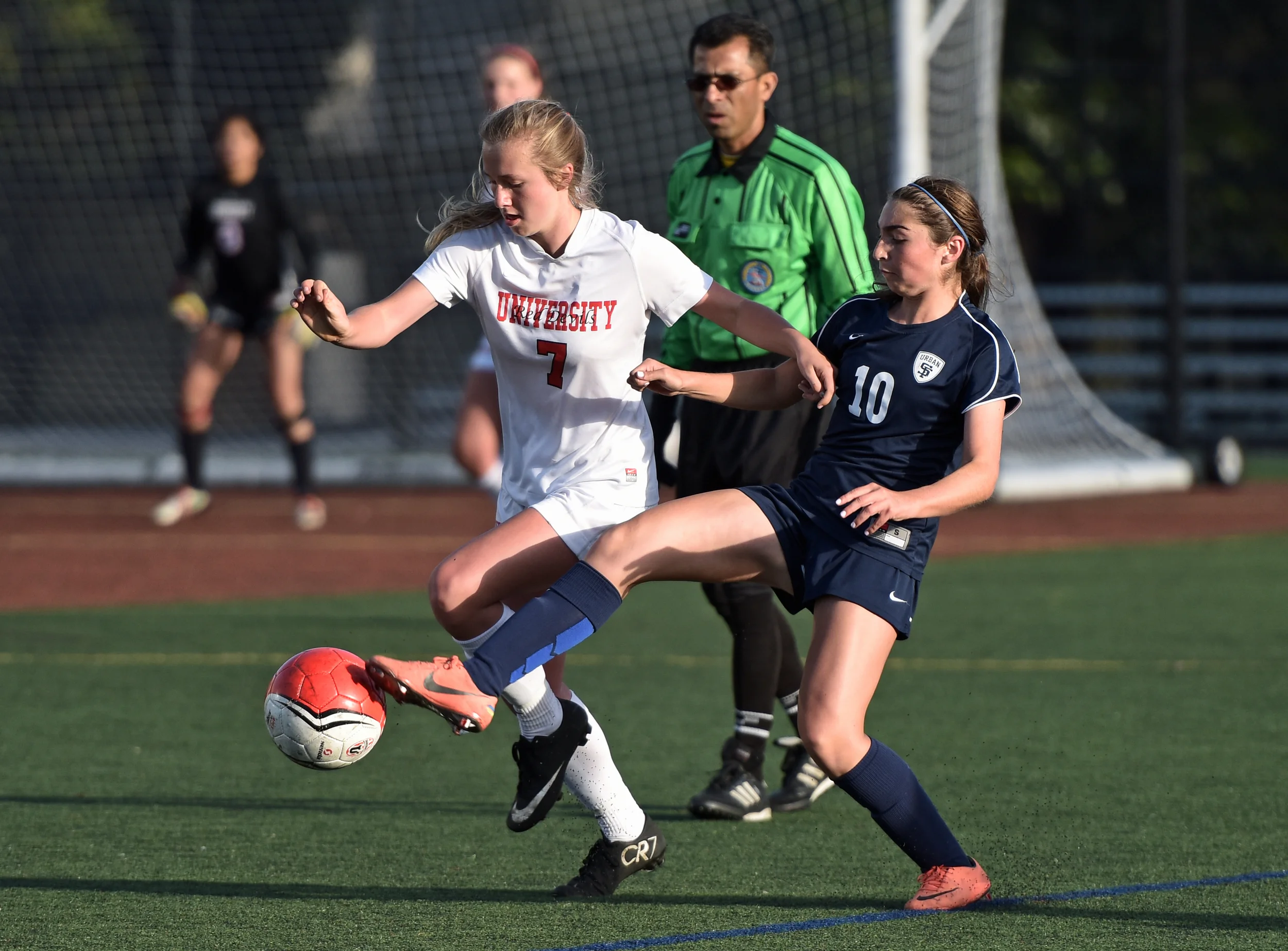 UNIVERSITY VS URBAN BCL WEST GIRLS SOCCER Photo Noel Danseco_3506.jpg
