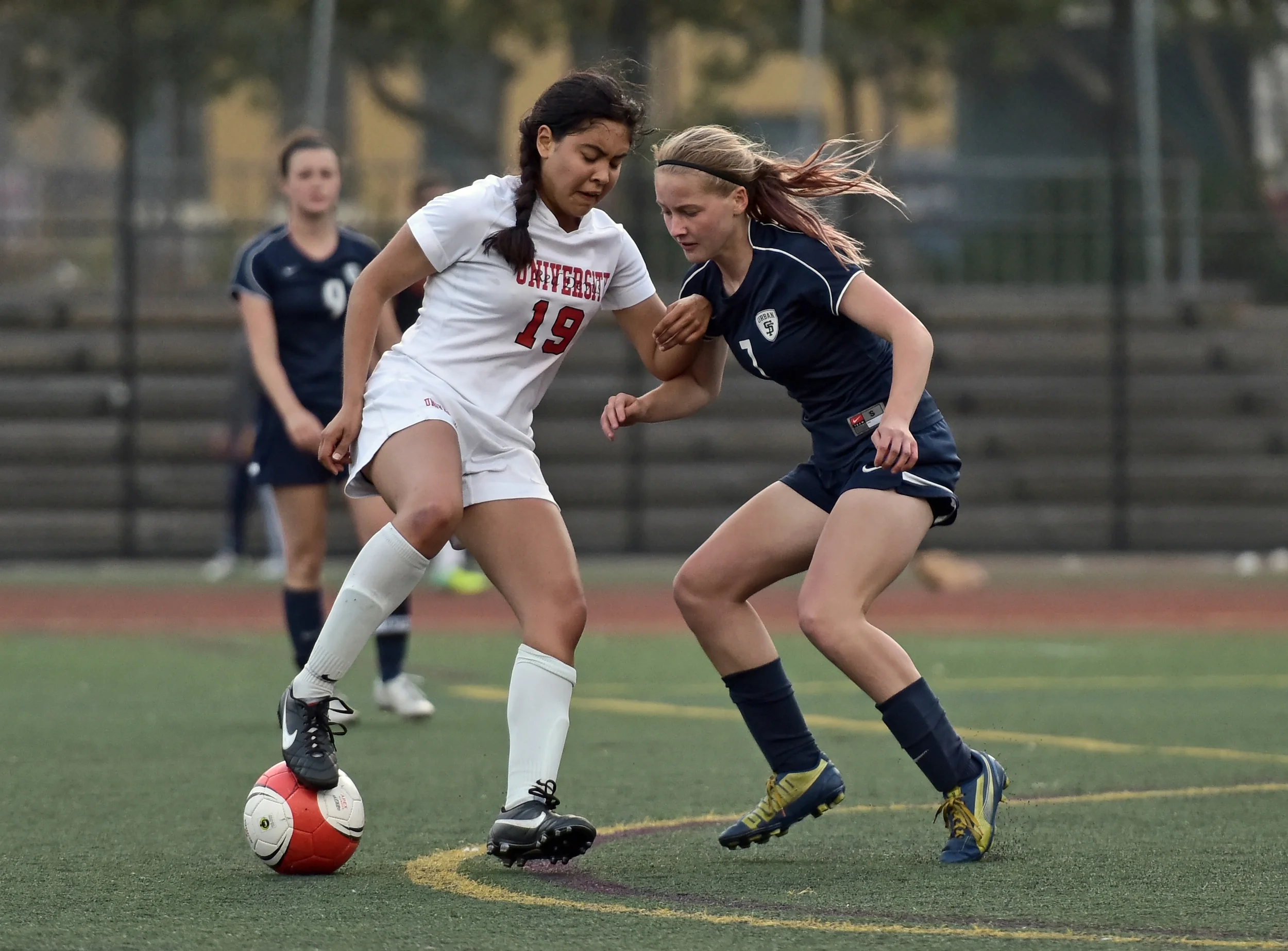 UNIVERSITY VS URBAN BCL WEST GIRLS SOCCER Photo Noel Danseco_3791.jpg