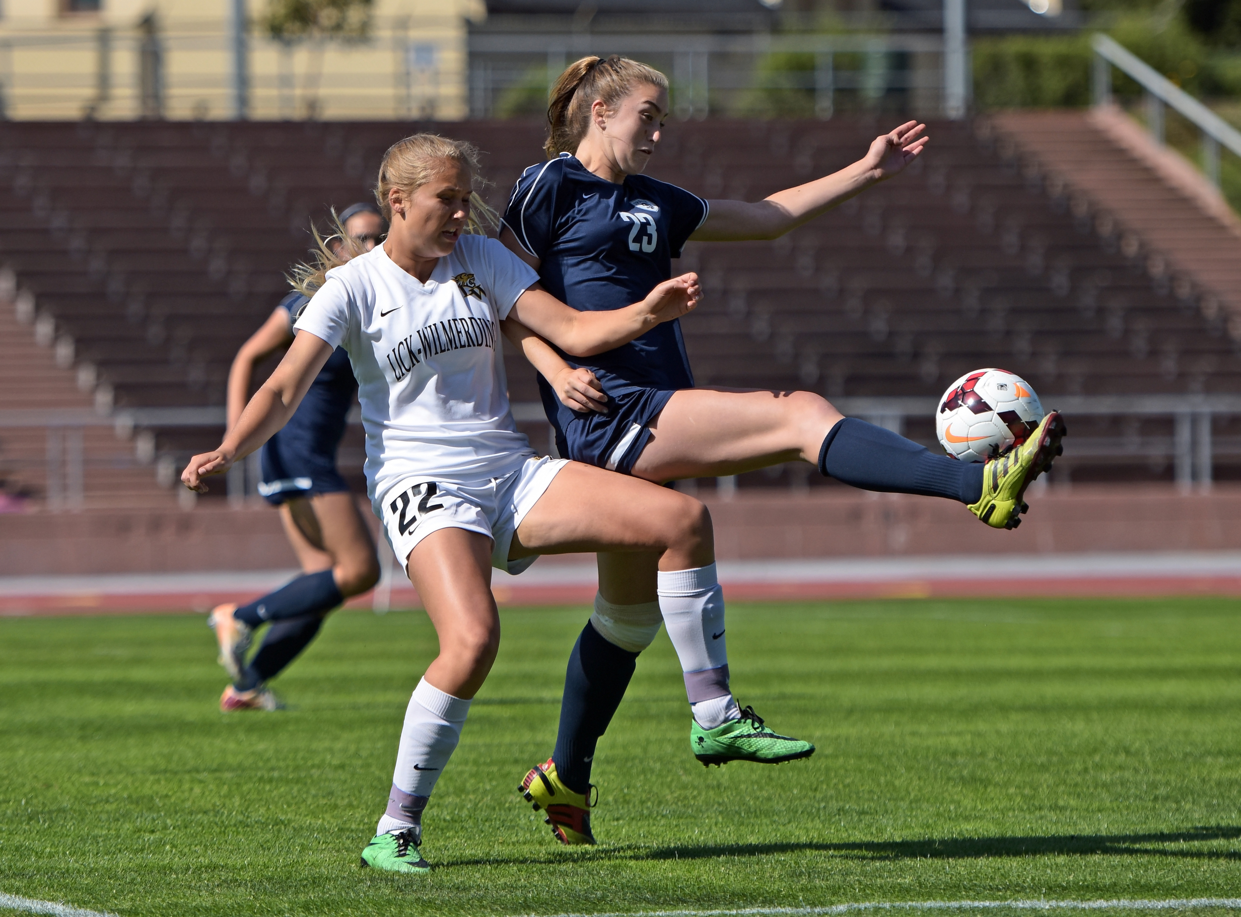LICK WILMERDING VS URBAN BCL WEST GIRLS SOCCER PLAYOFFS 2015 Photo Noel Danseco_9641.jpg