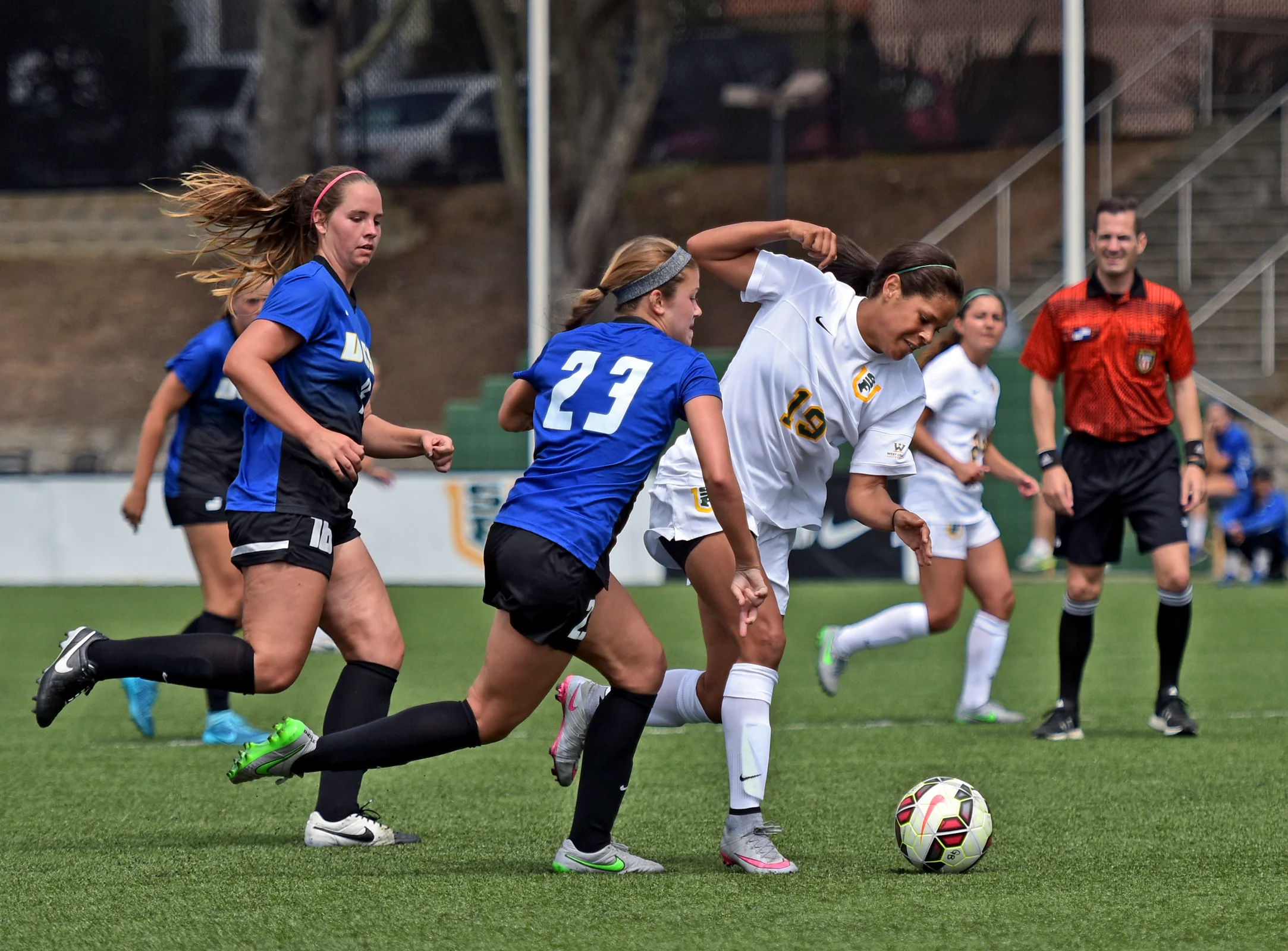 USF UNIVERSITY OF SAN FRANCISCO vs UC SANTA BARBARA NCAA WOMEN'S SOCCER 2015_5614.jpg