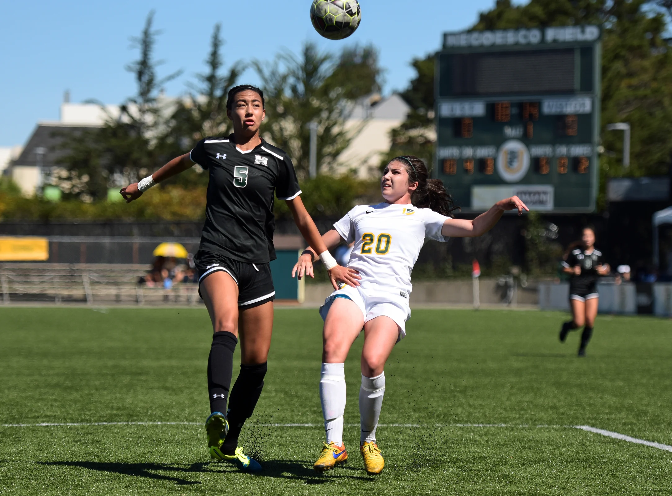 UNIVERSITY OF SAN FRANCISCO USF VS UNIVERSITY OF HAWAII NCAA WOMEN'S SOCCER 2015_7741.jpg