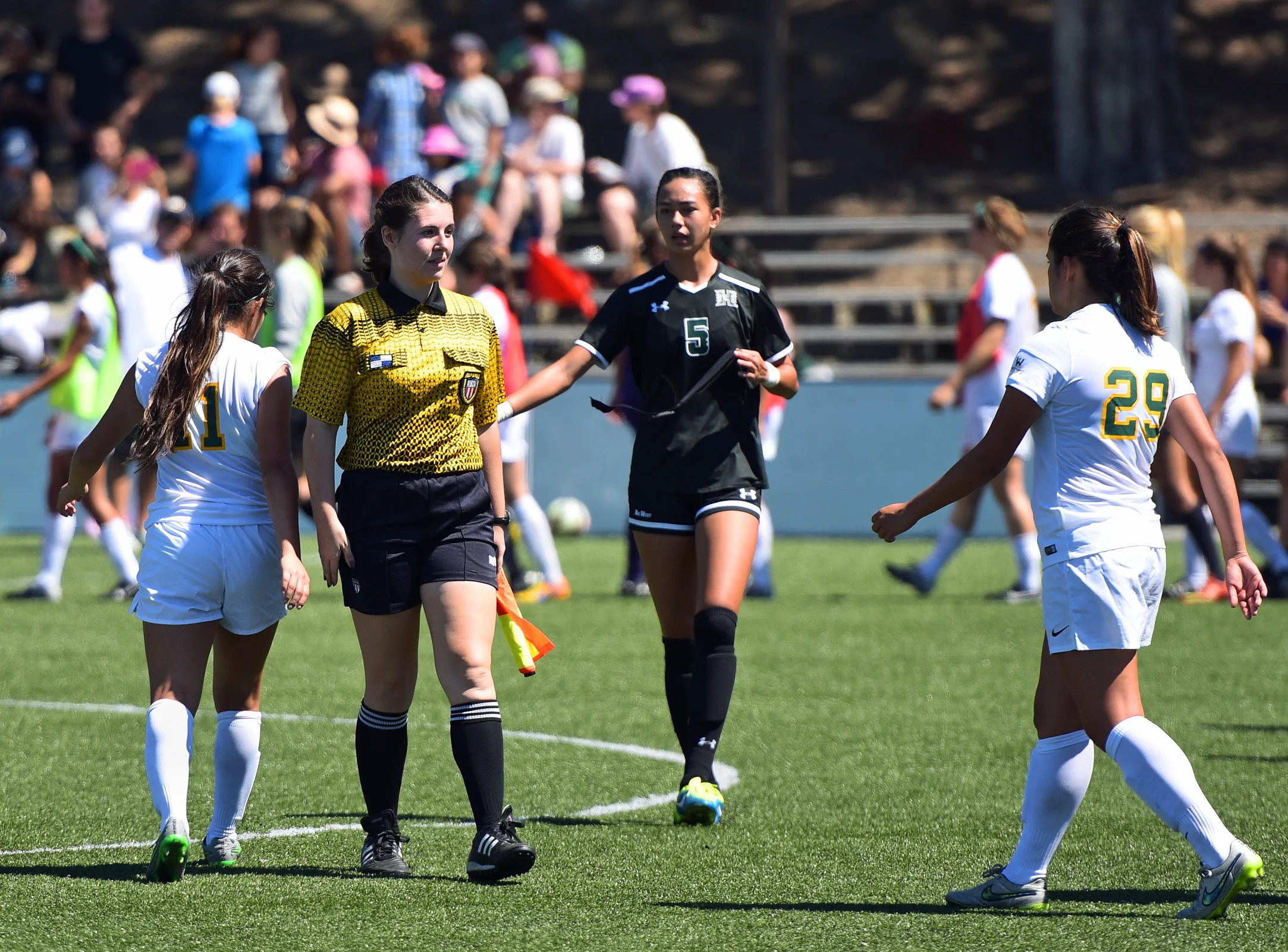 UNIVERSITY OF SAN FRANCISCO USF VS UNIVERSITY OF HAWAII NCAA WOMEN'S SOCCER 2015_8201.jpg