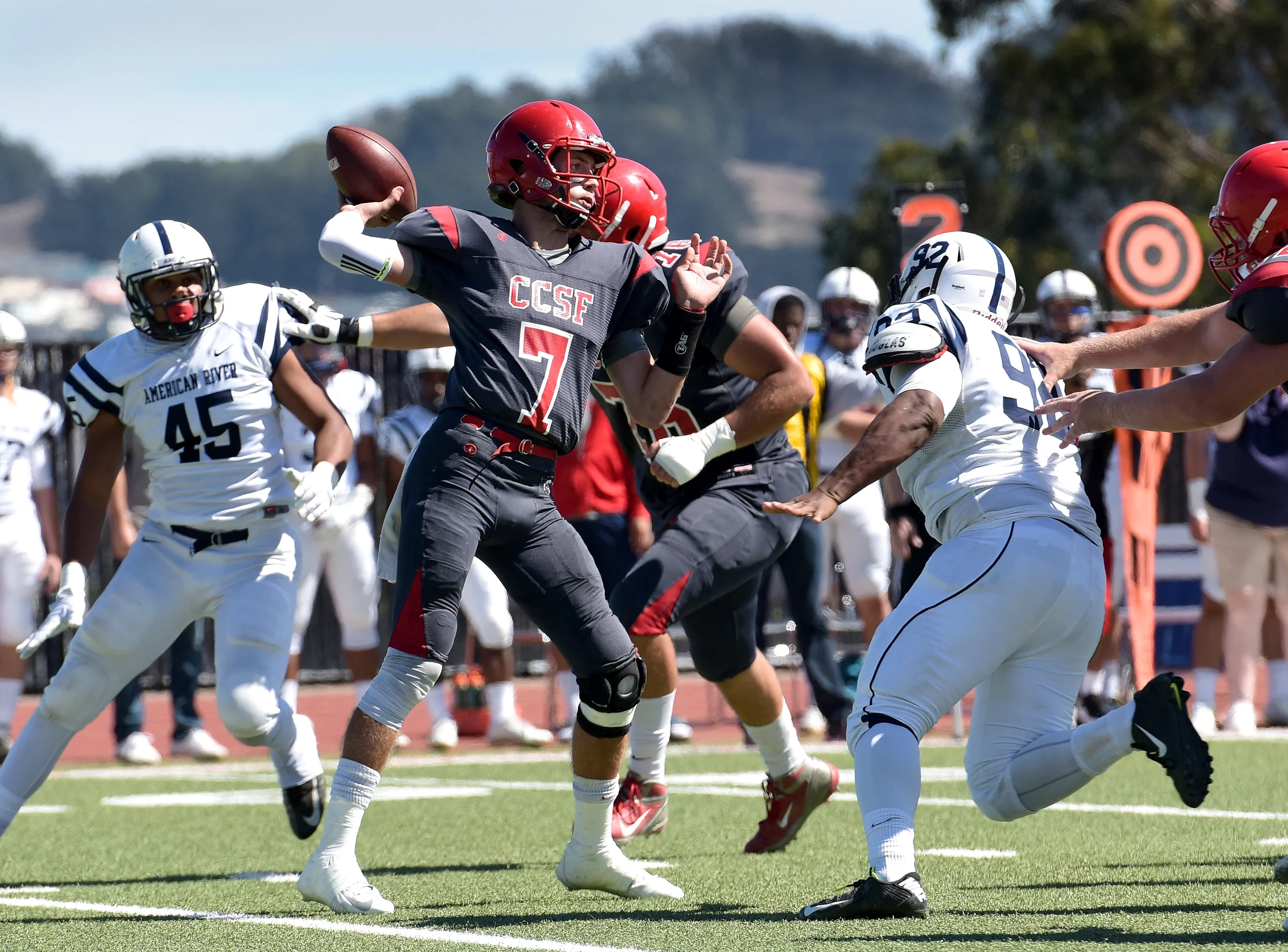 CCSF vs AMERICAN RIVER COLLEGE CCCAA FOOTBALL 2015 Photo Noel Danseco_2225.jpg