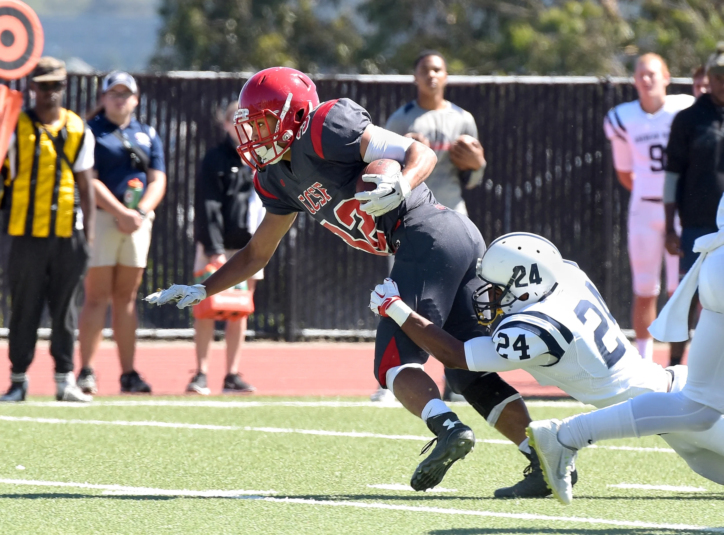 CCSF vs AMERICAN RIVER COLLEGE CCCAA FOOTBALL 2015 Photo Noel Danseco_2028.jpg
