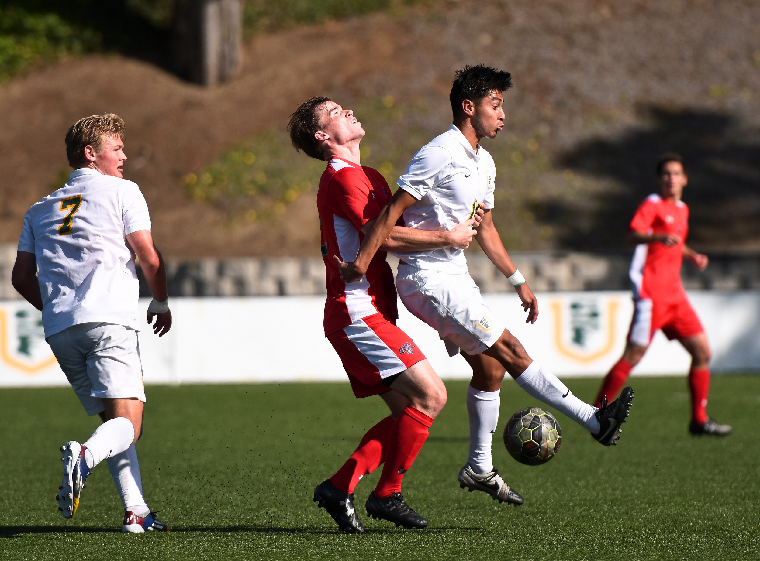USF VS SAINT MARY'S NCAA WCAA MEN'S SOCCER photo Noel Danseco_6153.jpg