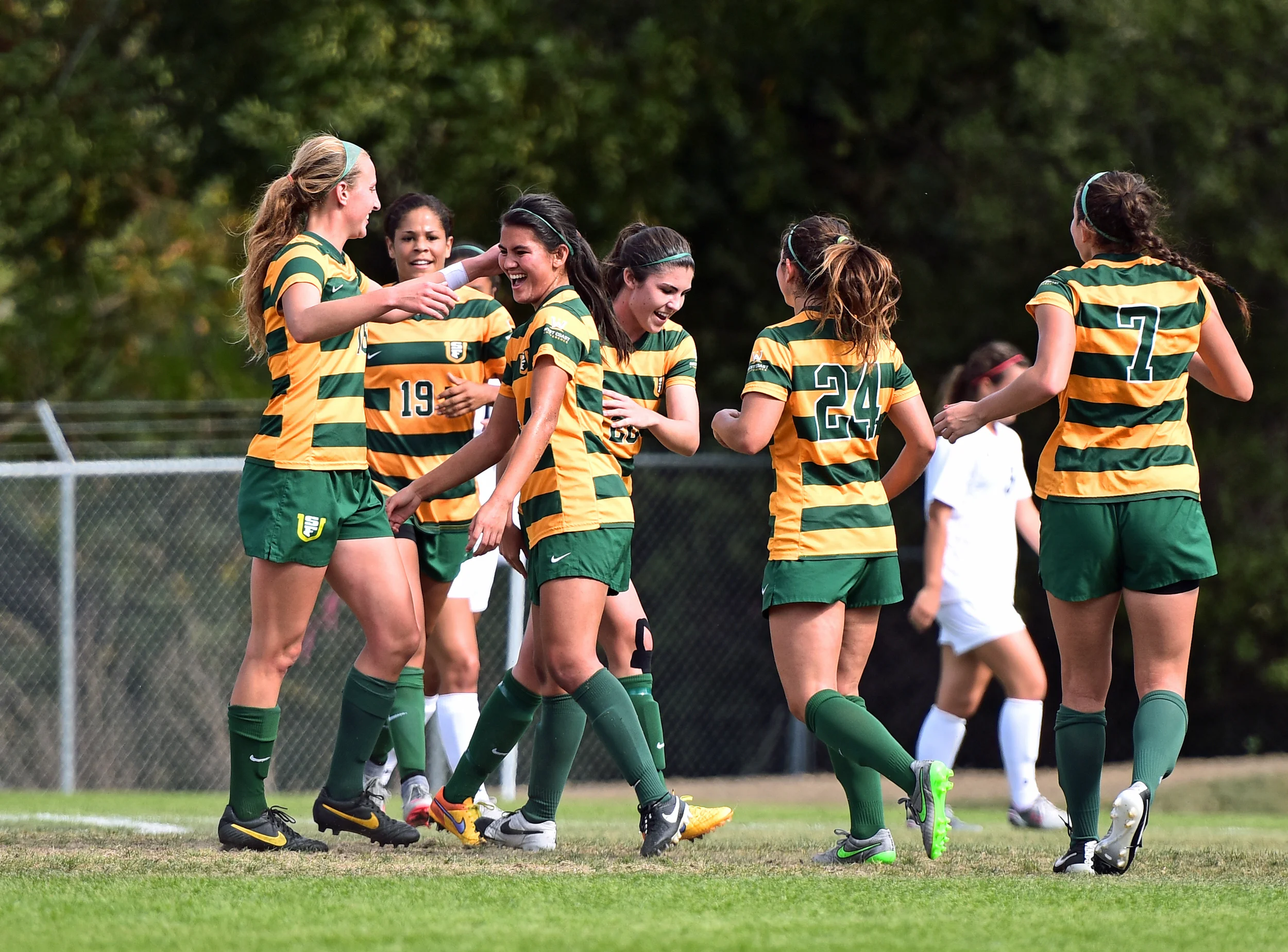 USF VS SAINT MARY'S NCAA WCC Soccer 2015 Photo Noel Danseco_9643.jpg