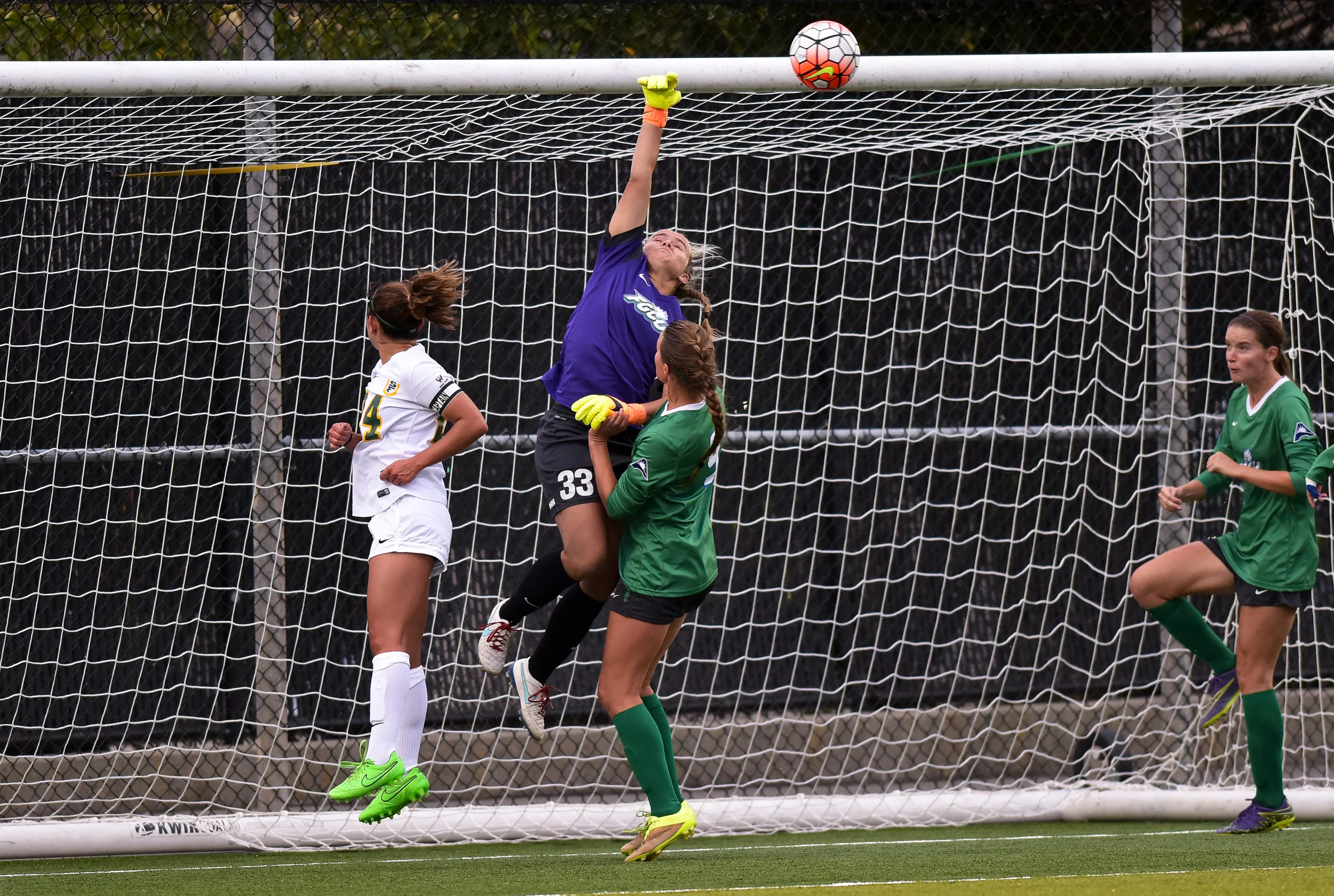 ND_WSOC_081916 USF DONS vs FLORIDA GULF COAST 2016 Photo Noel Danseco_8223.jpg