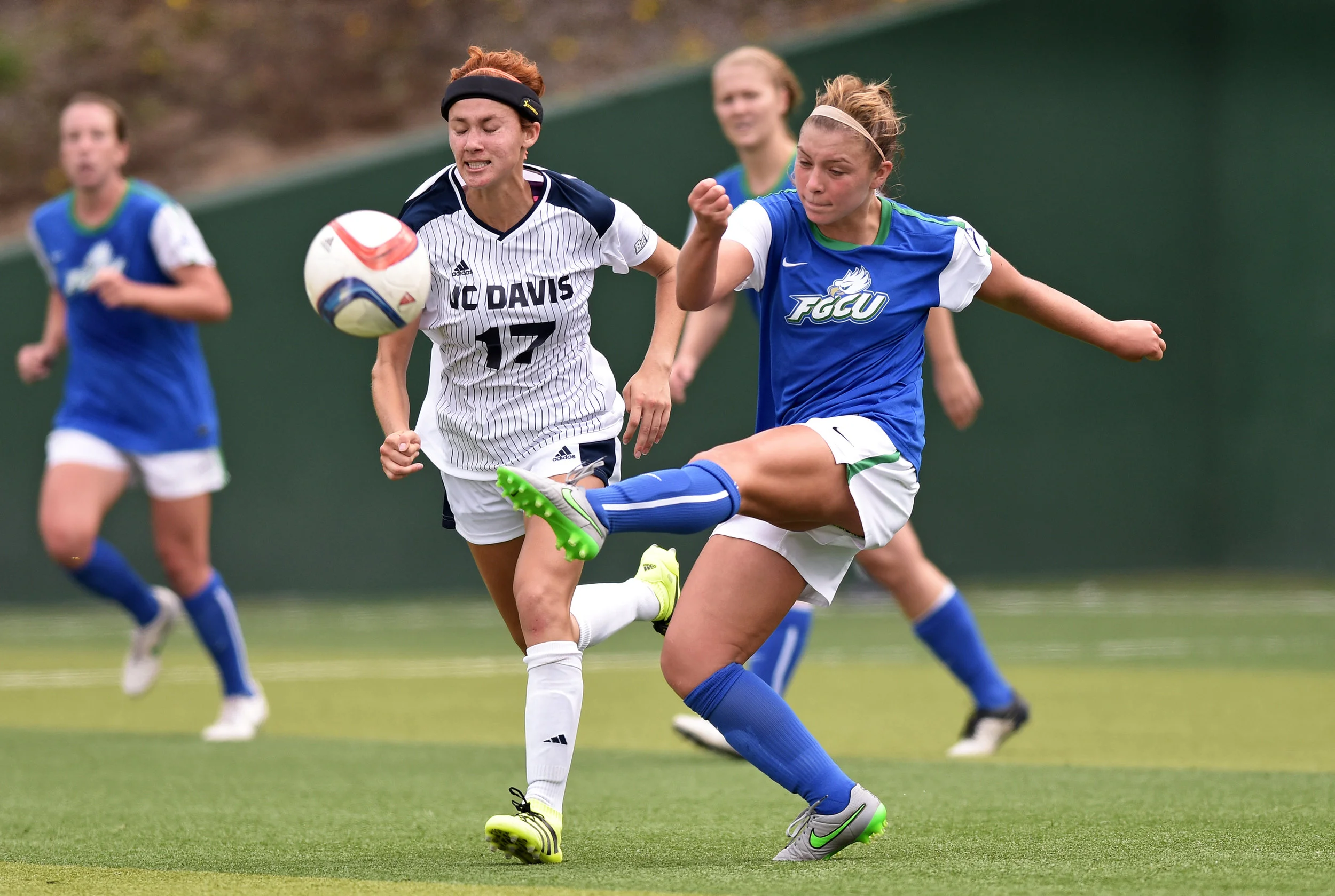 UC DAVIS VS FLORIDA GULF COAST NCAA SOCCER 2016 photo Noel Danseco_9074.jpg