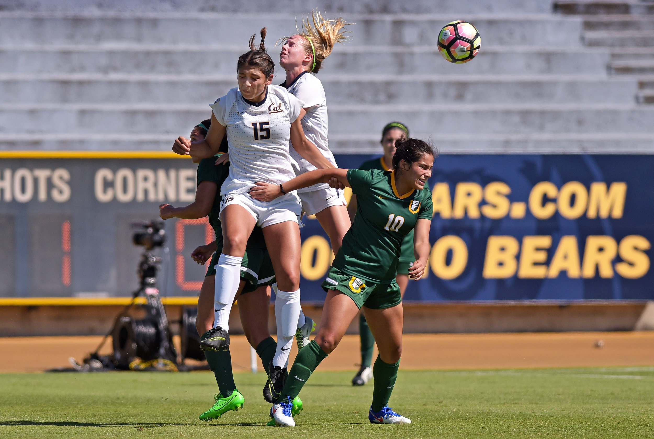 USF DONS vs CAL BEARS NCAA 2016 Photo Noel Danseco_4555.jpg