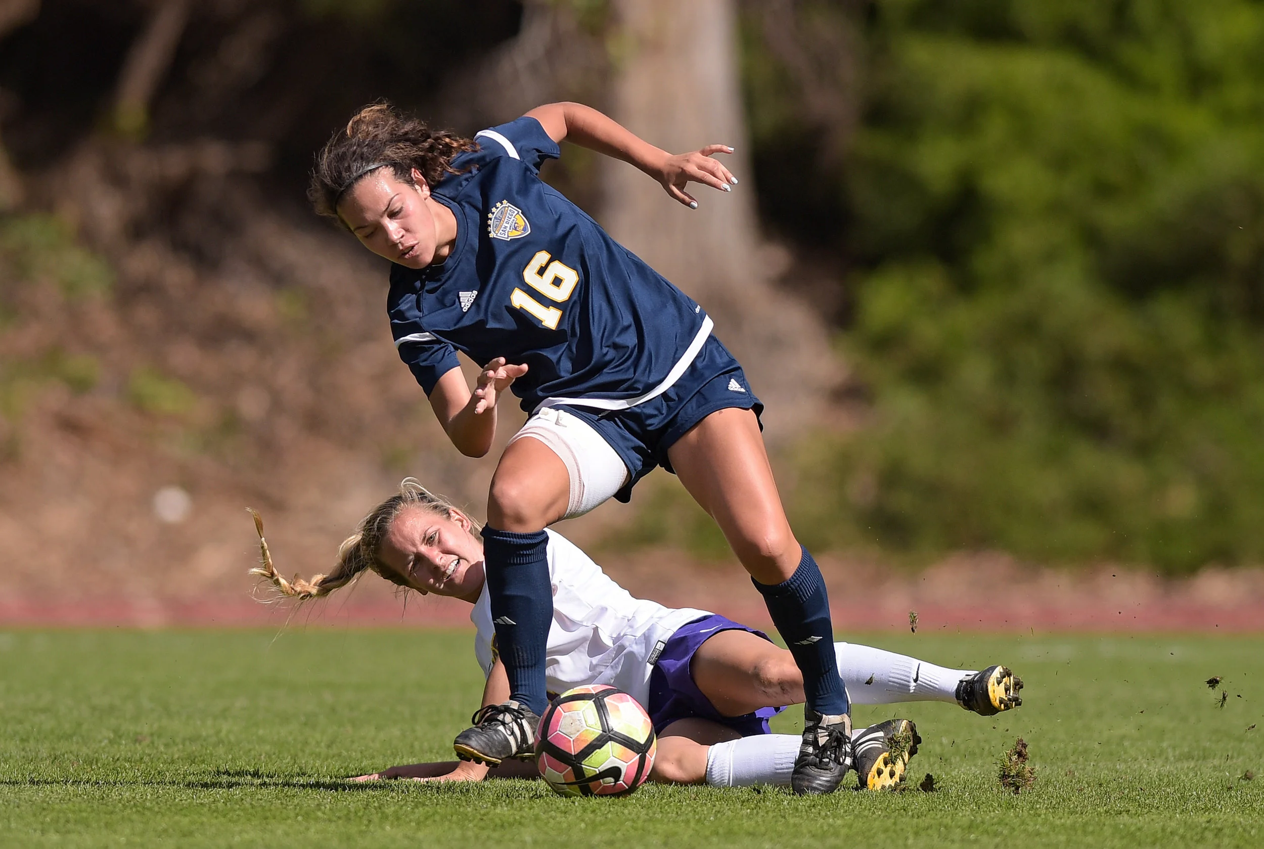 SF STATE UNIVERSITY VS UC SAN DIEGO NCAA WOMEN'S SOCCER 2016 Photo Noel Danseco_1250.jpg