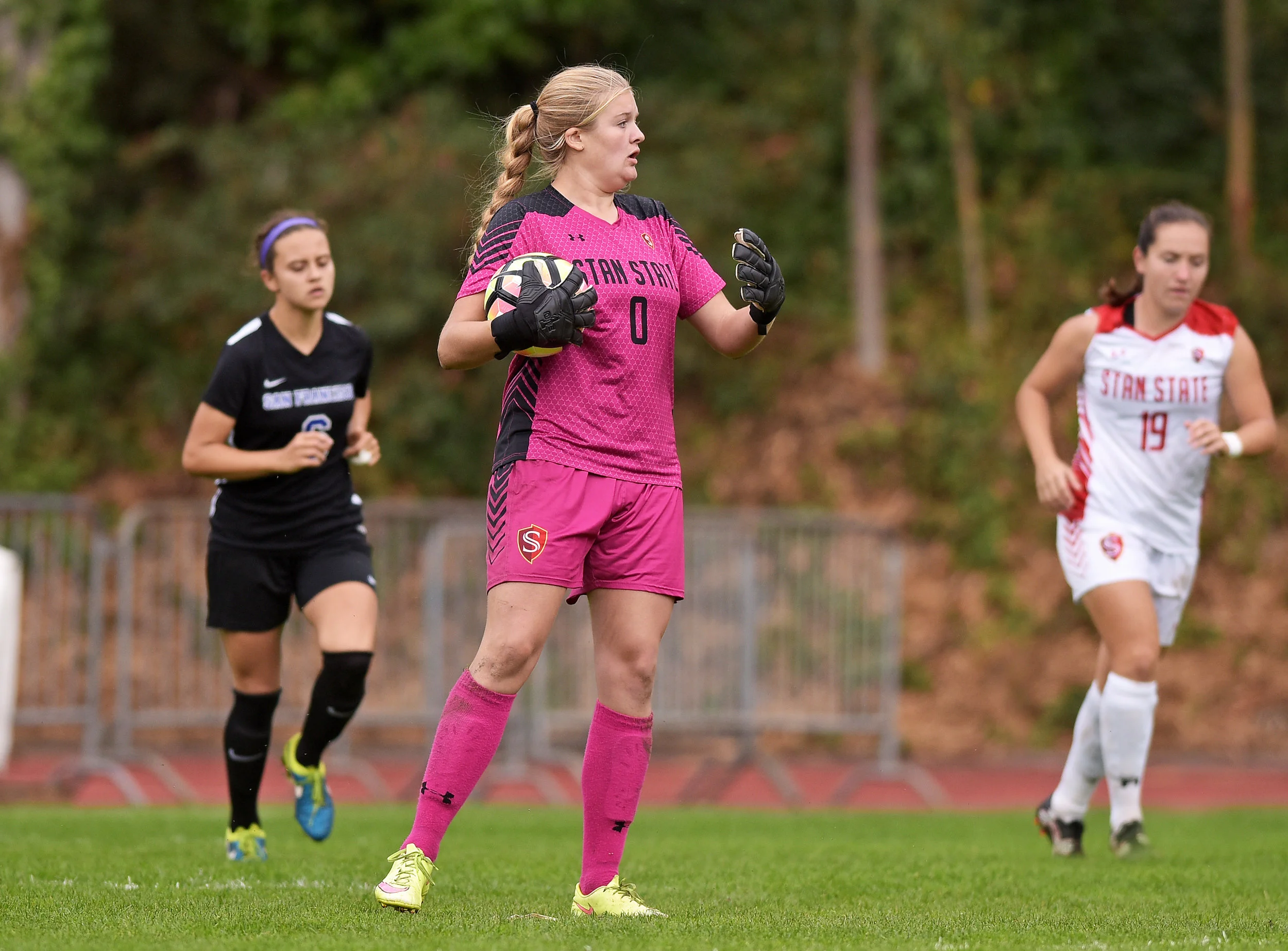 SF STATE VS STANISLAUS STATE NCAA WOMEN'S SOCCER 2016 Photo Noel Danseco_1204.jpg