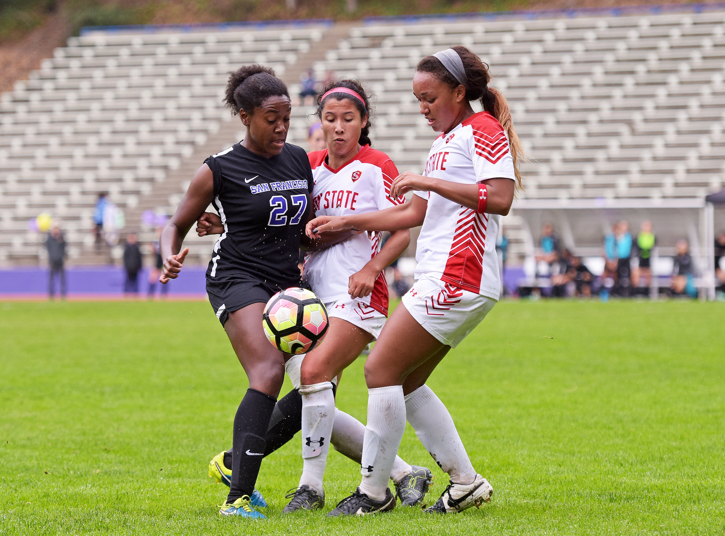 SF STATE VS STANISLAUS STATE NCAA WOMEN'S SOCCER 2016 Photo Noel Danseco_3022.jpg