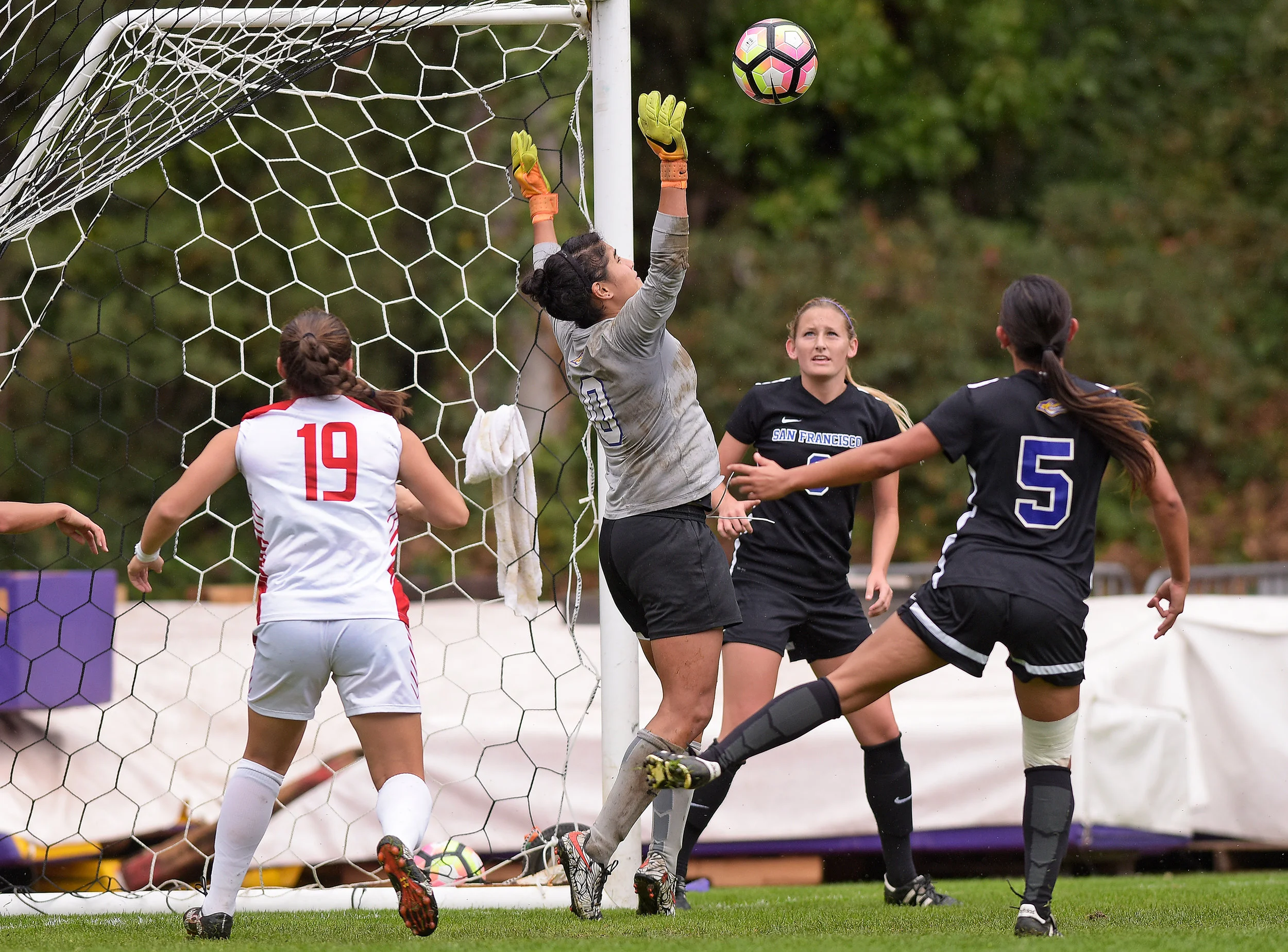 SF STATE VS STANISLAUS STATE NCAA WOMEN'S SOCCER 2016 Photo Noel Danseco_0737.jpg