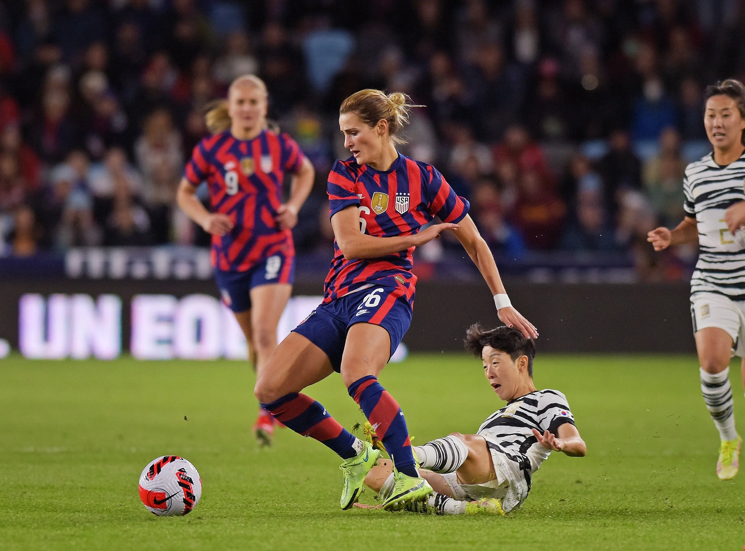 USWNT VS REPUBLIC OF KOREA FRIENDLY SOCCER 2021 EMILY FOX + HYERI KIM Photo Noel Danseco_7486.jpg