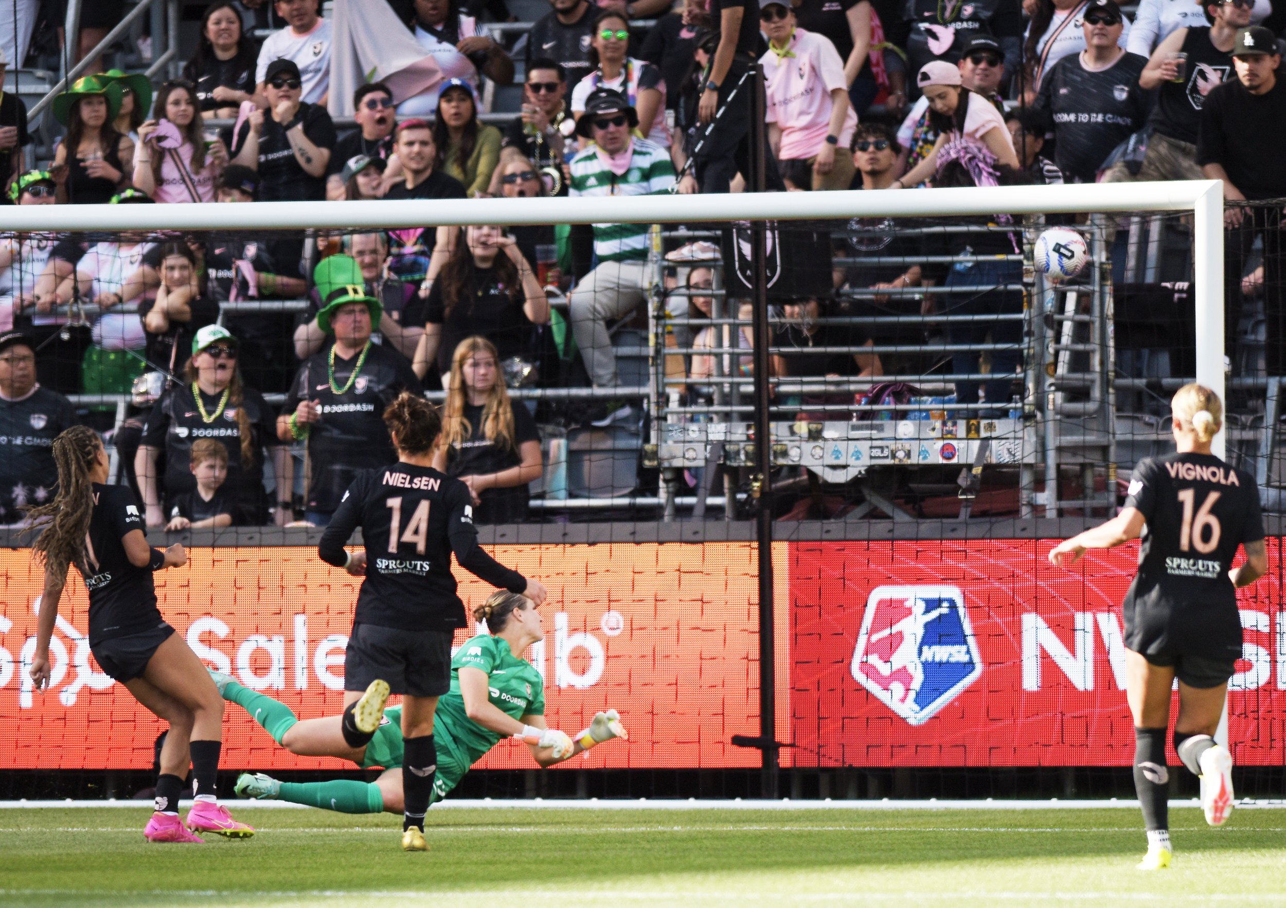 ANGEL CITY vs BAY FC NWSL SOCCER 2024 ASISAT OSHOALA Photo by Noel Danseco_6548.jpg