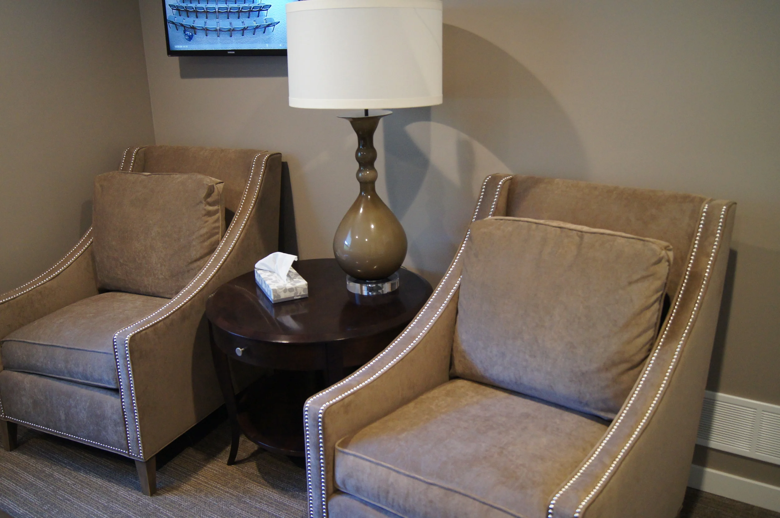 DIRECTOR'S OFFICE SEATING