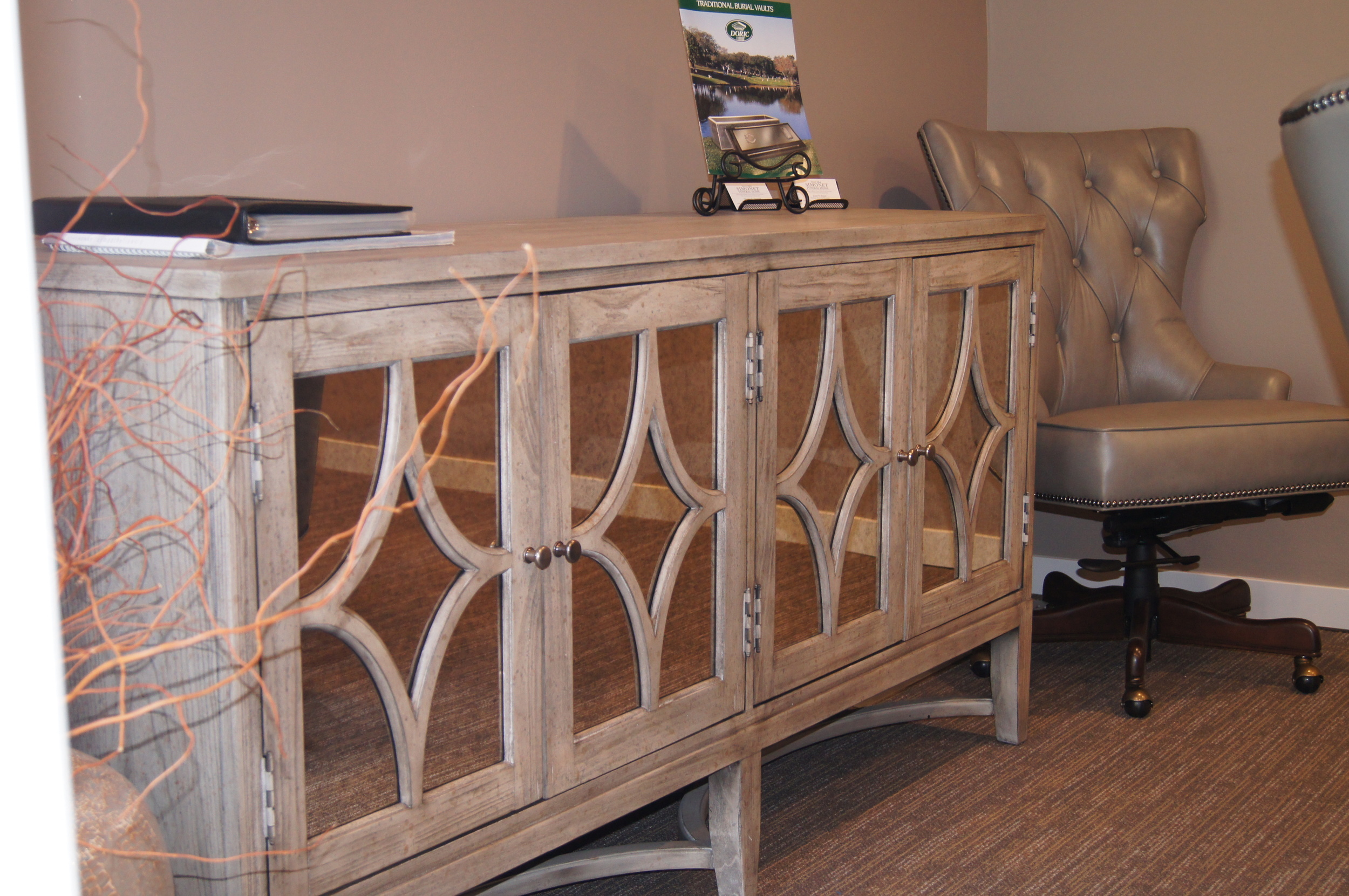 ARRANGEMENT ROOM CONSOLE