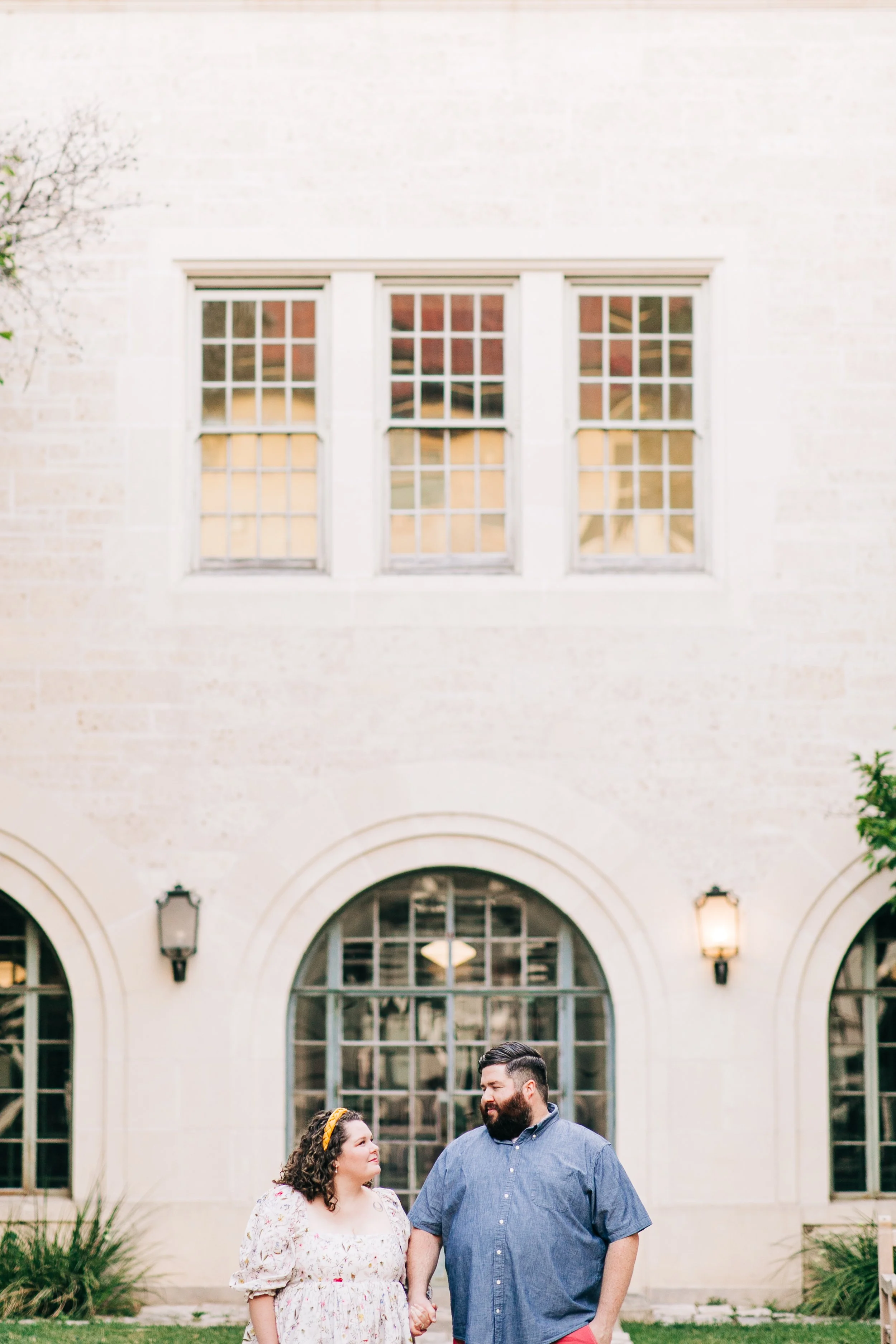 Kaytlen &amp; Andrew | Summer Engagement Session at UT