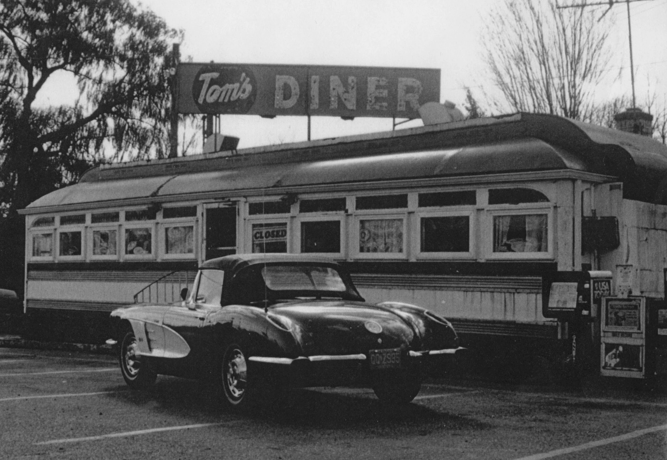 CORVETTE TOM'S DINER CROPPED.jpg