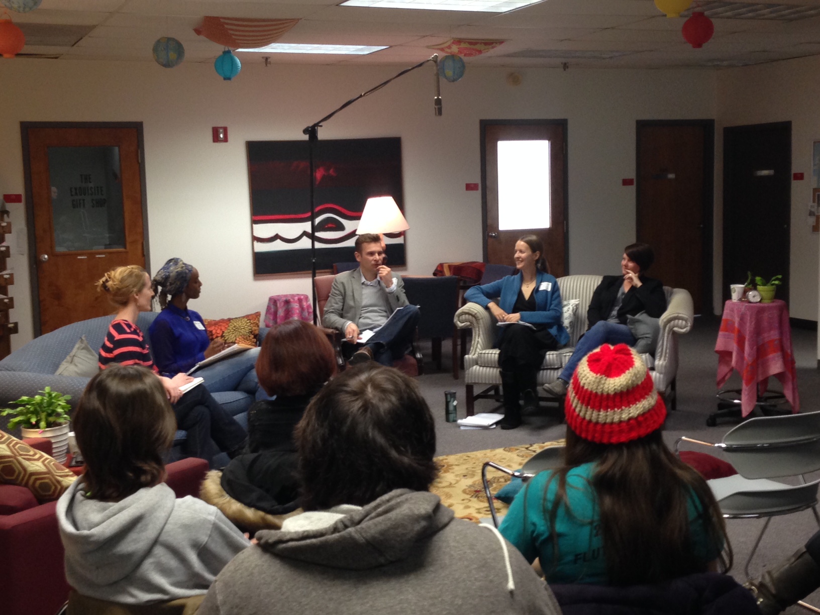 What does it mean to be a "literary citizen"?