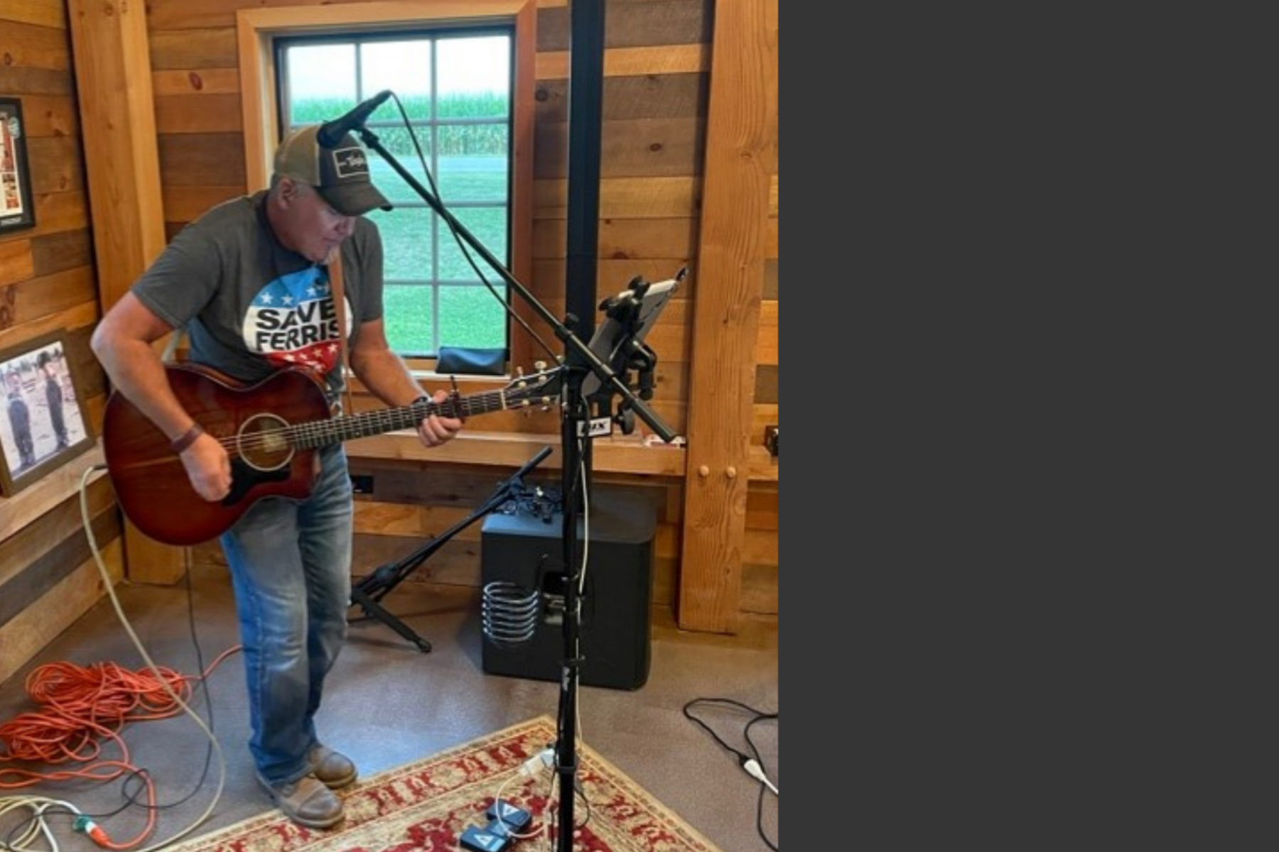 Colin Cimmarusti (5-8pm) + Cousins Maine Lobster (1:30-8pm)