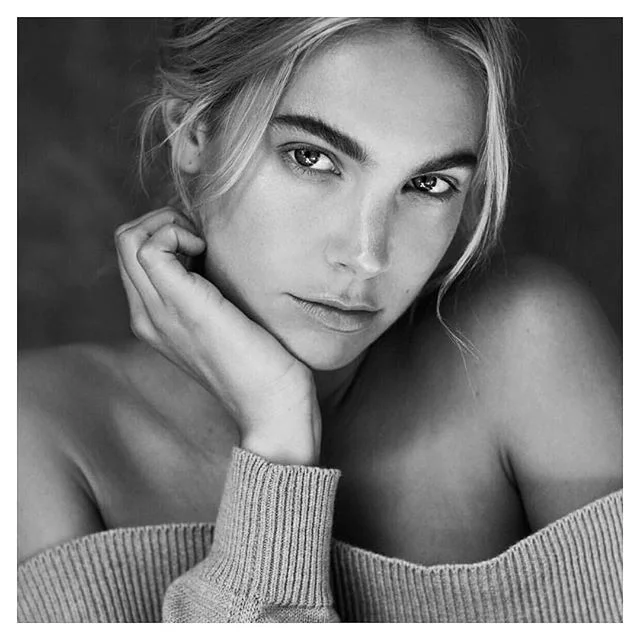 She&rsquo;s got the look 👀 @anajst @natdarcas @thanhtheman