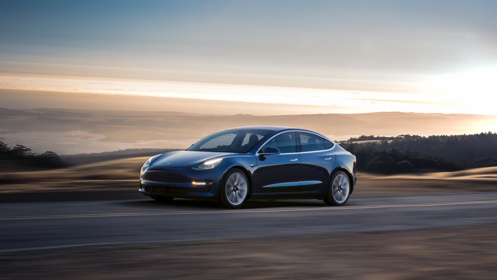 tesla-model-3.png