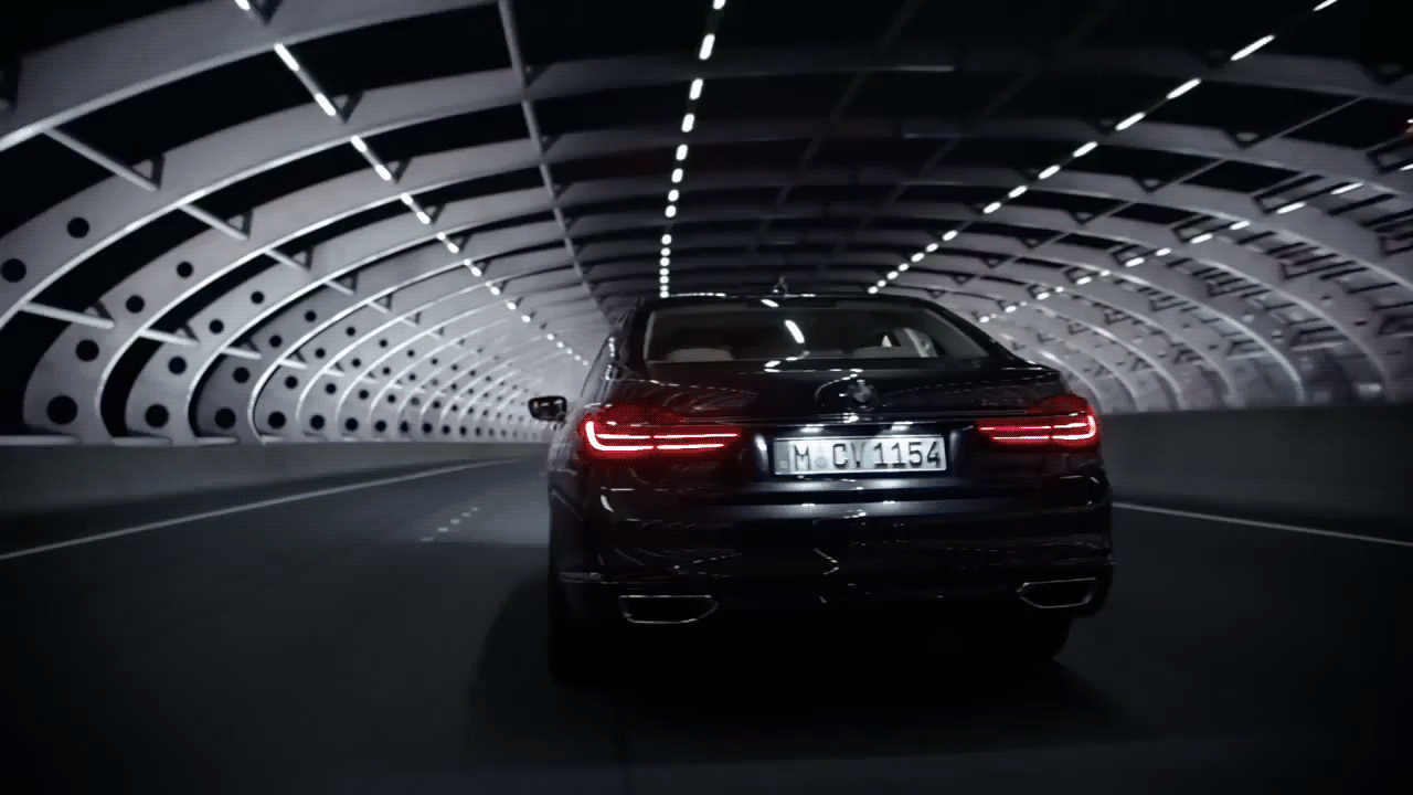 BMW-7-series.gif