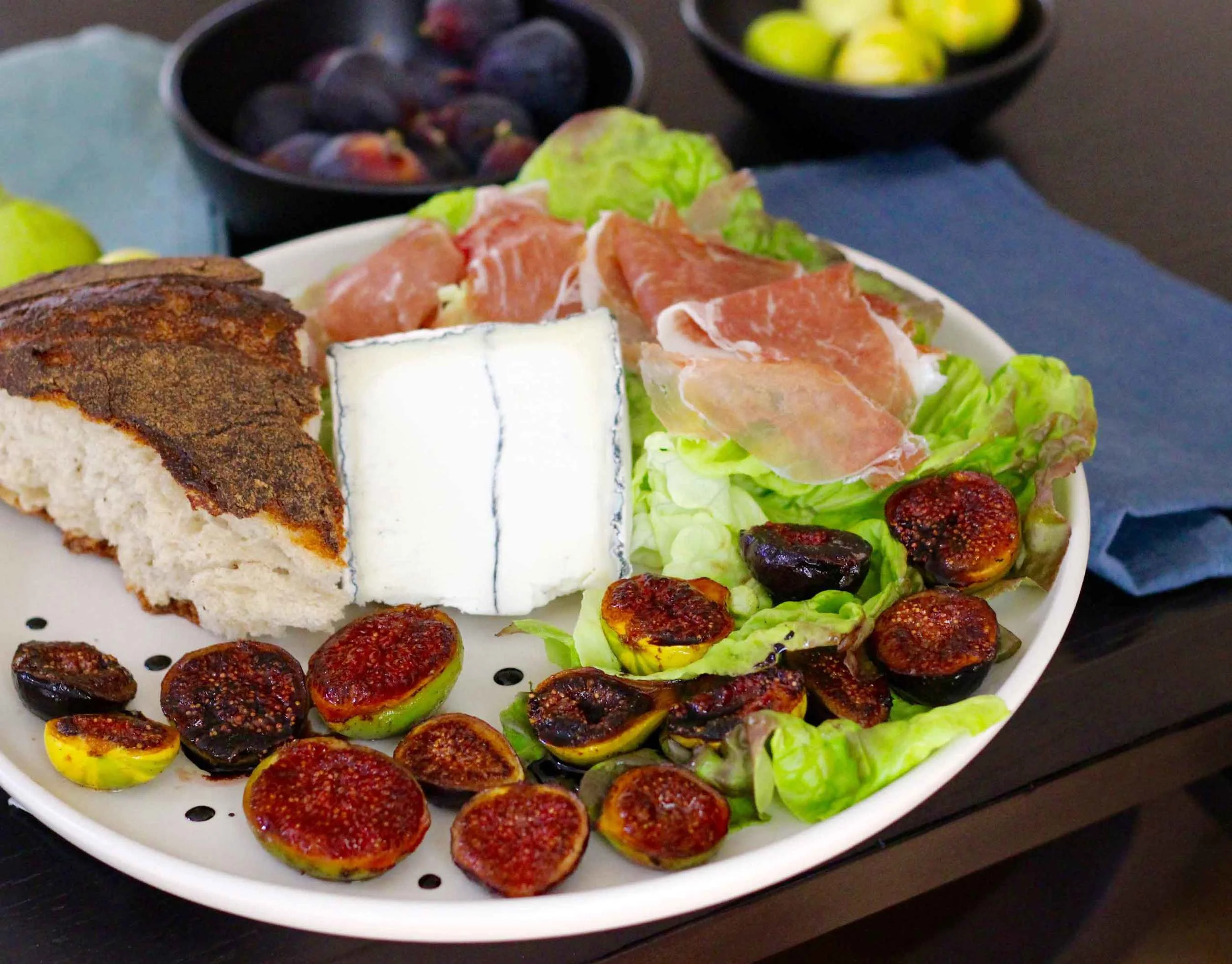 fig-platter-on-table.jpg