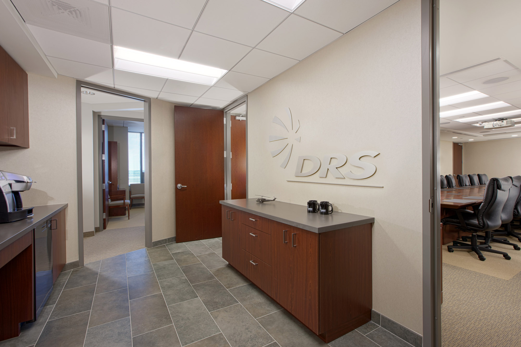 DRS VA Office Interior Image R121441.jpg