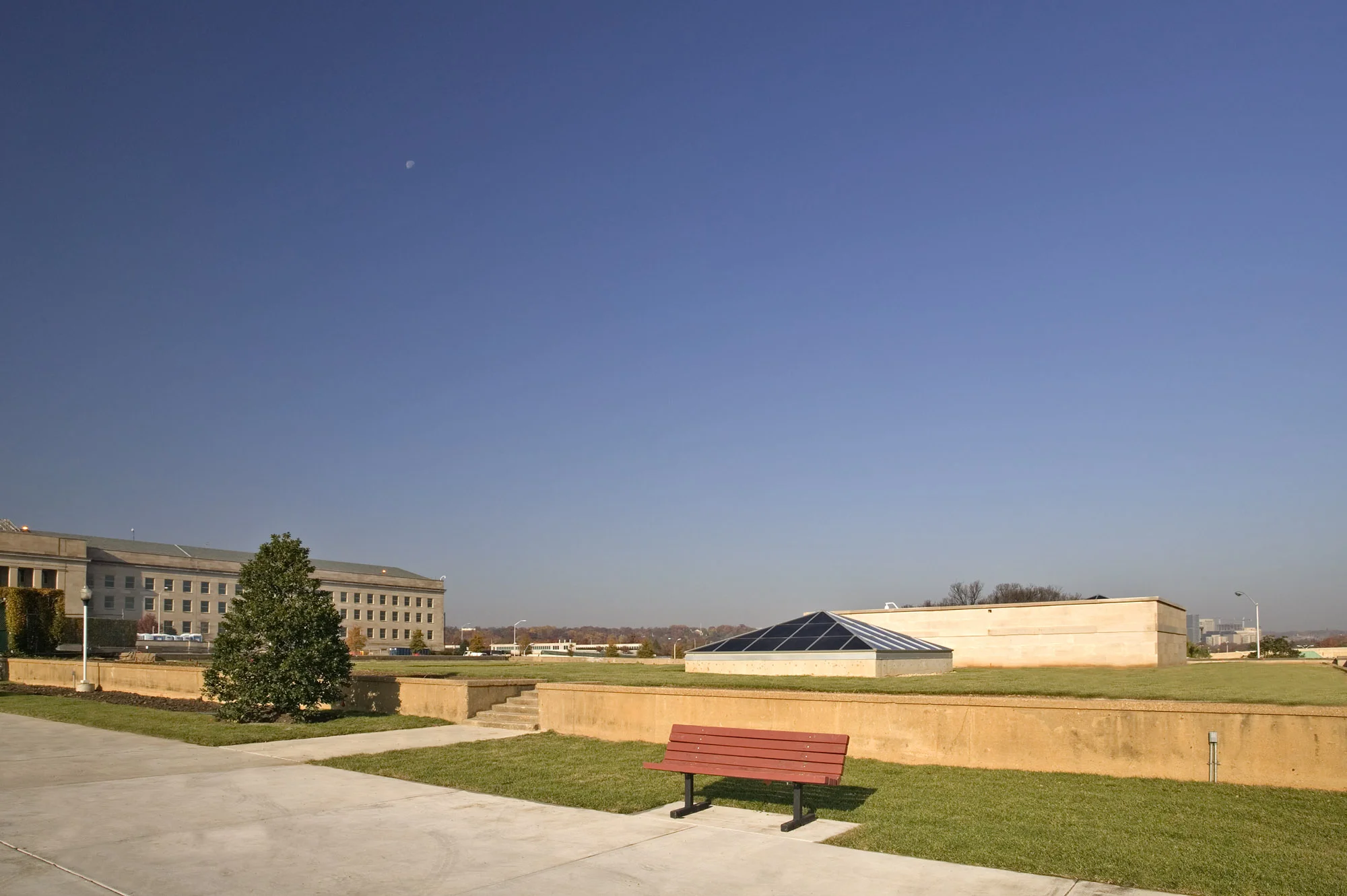R044835.jpg