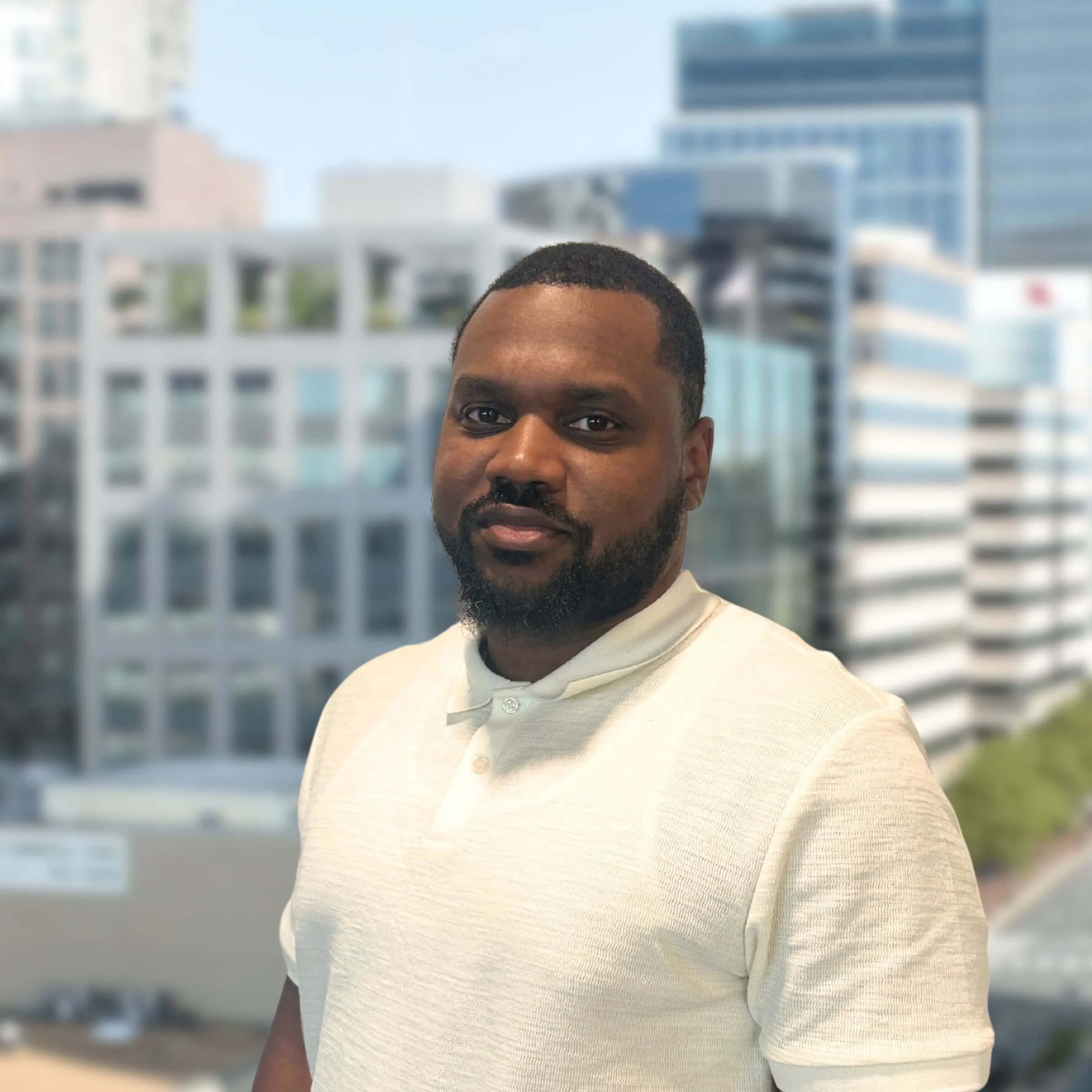 <p><strong>Lawrence Brown</strong><br>Quality Control Engineer</p>