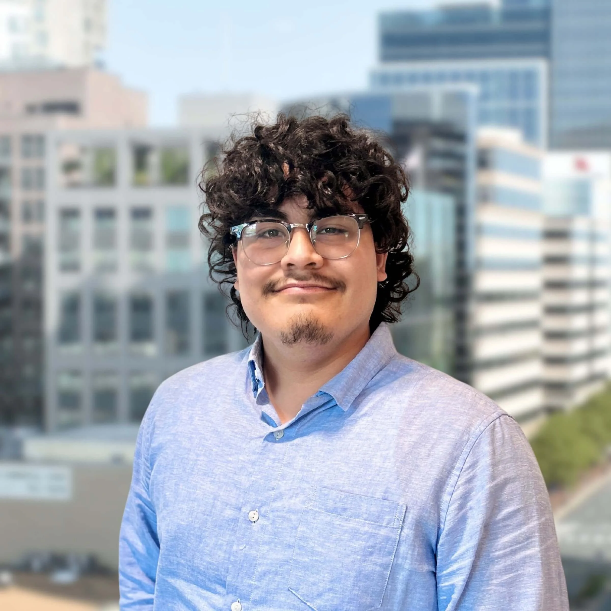 <p><strong>Stephan Lagos</strong><br>Field Technology Engineer</p>