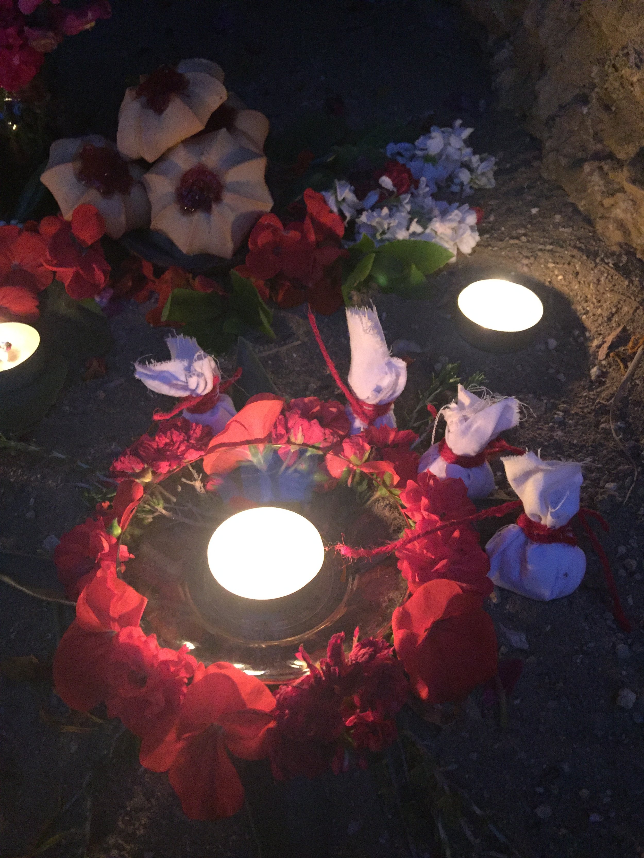 Prayer ties for the Feminine