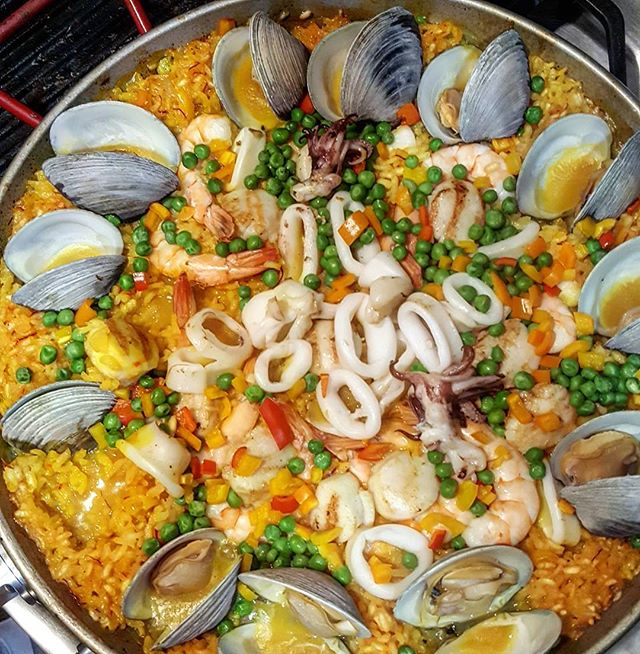 Dinner is served. .
.
.
#notjustpizza #chefcarl #onebro #paella #seafood #cooking #sundayfunday #footballsunday