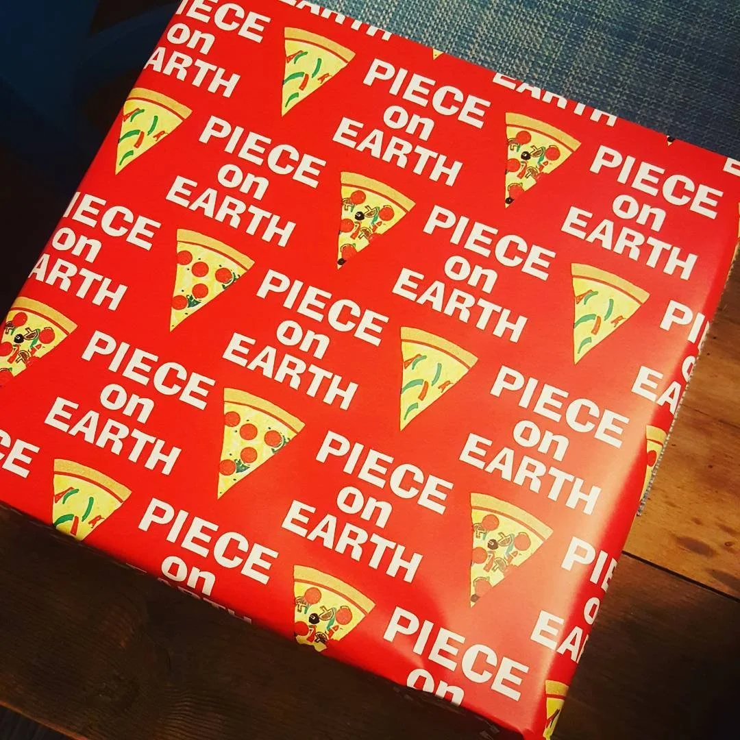 Winning at the holiday season!
#pizza #onebropizzaco #pizzawrappingpaper #marshallsfinds #happyholidays