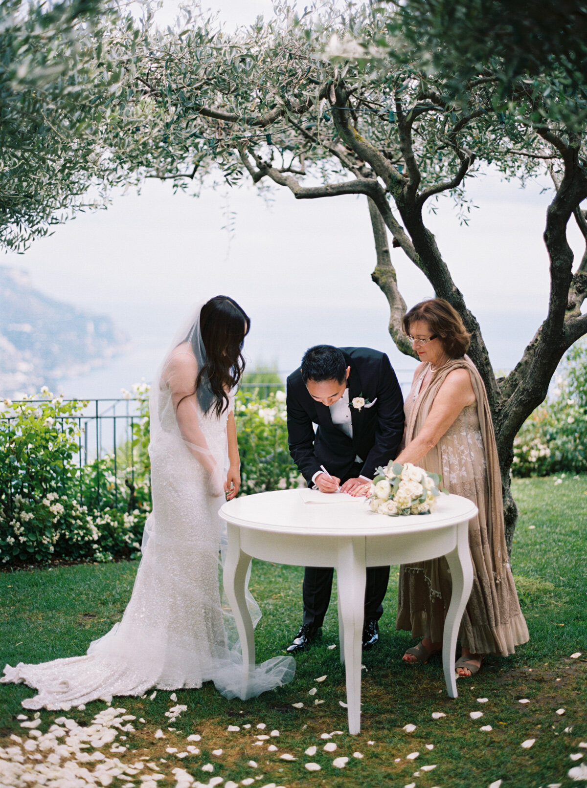 Where to get married in Ravello: the Belmond Hotel Caruso - Italy Wedding  Photographer