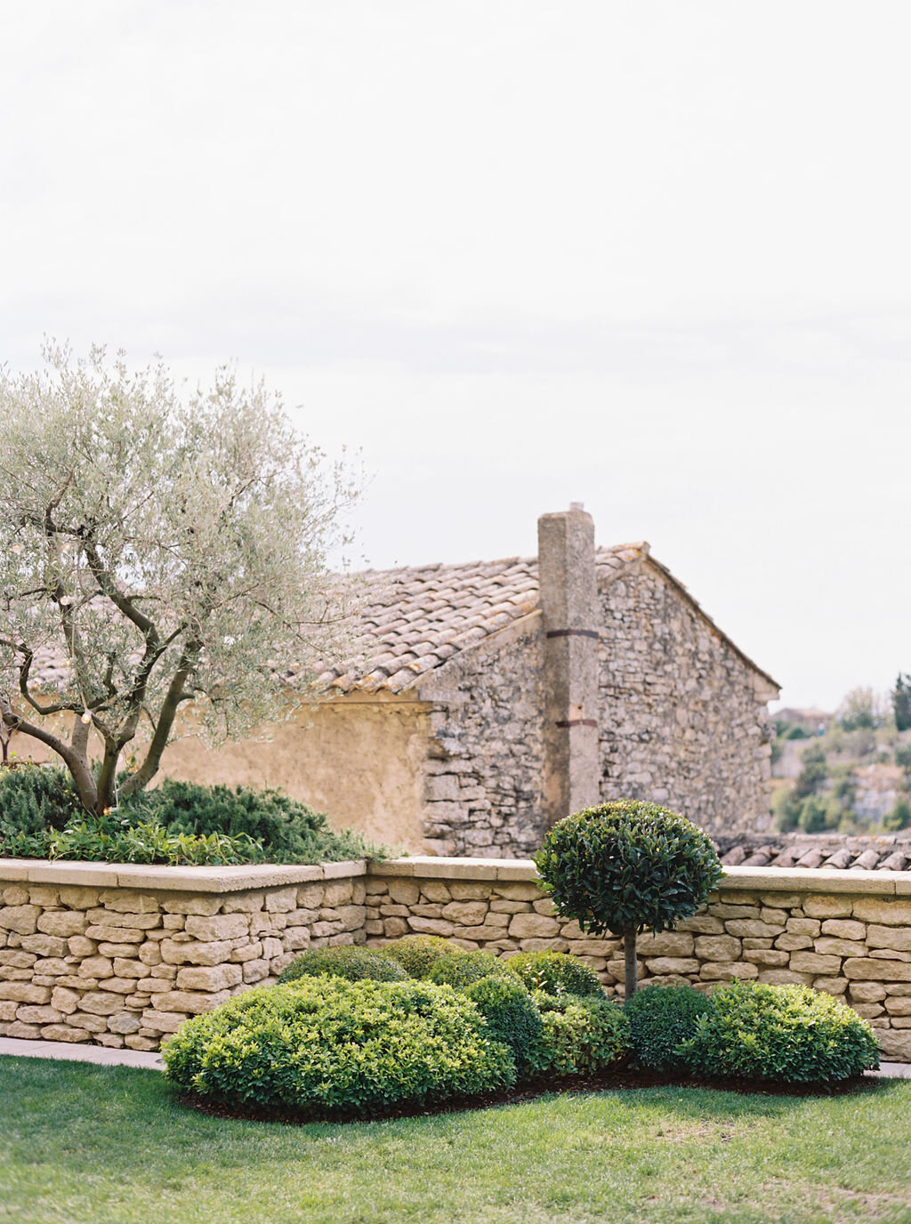 Bastide-Gordes-Provence-France-Wedding-Katie-Grant-Photo(5of743).jpg