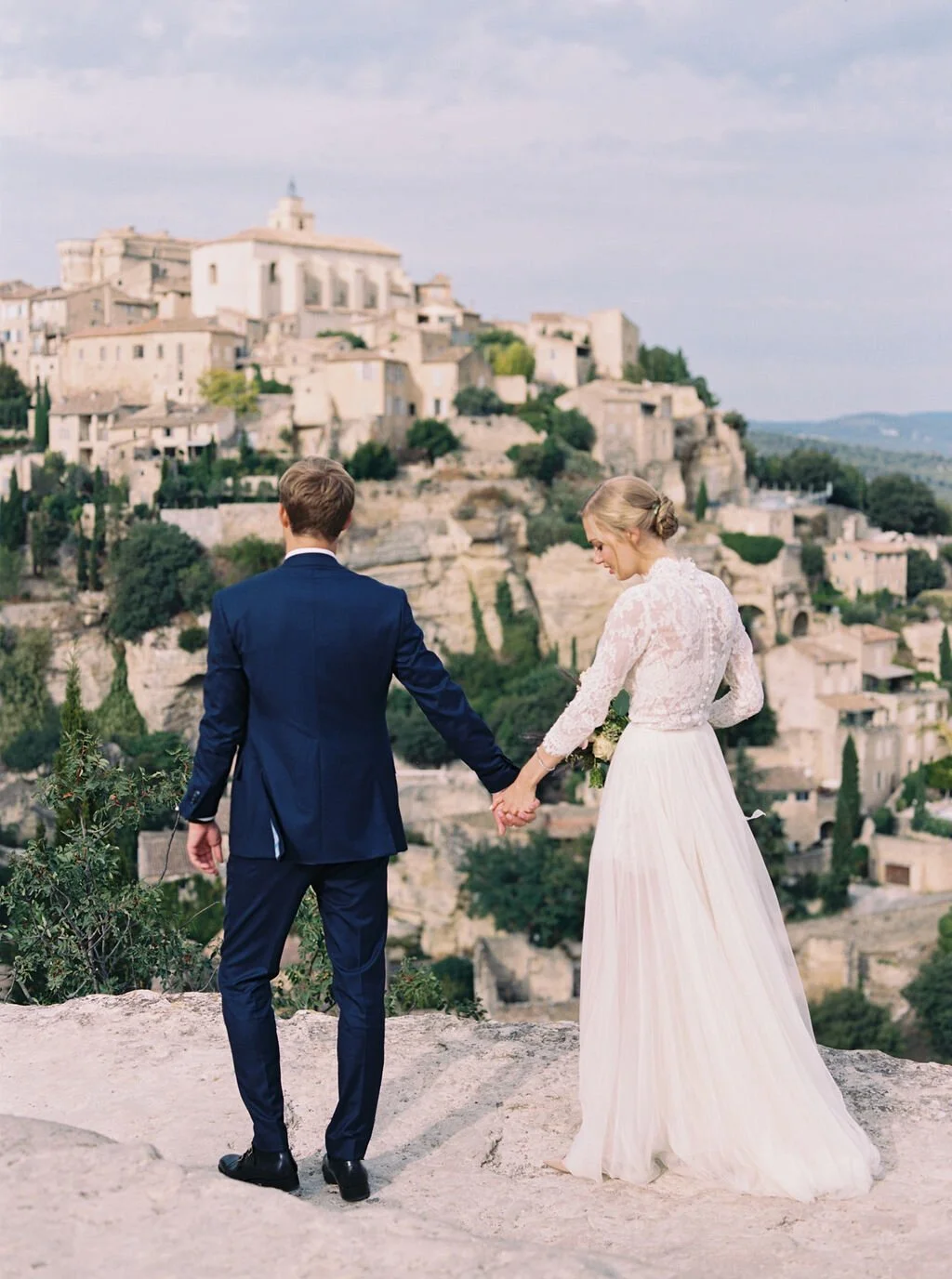 A Timeless and Romantic Wedding in the Heart of Provence at la Bastide de Gordes
