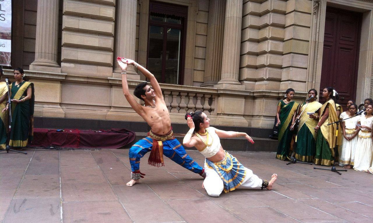 MAPPING MELBOURNE (produced by Multicultural Arts Victoria) Old Treasury Building MELBOURNE, AUSTRALIA