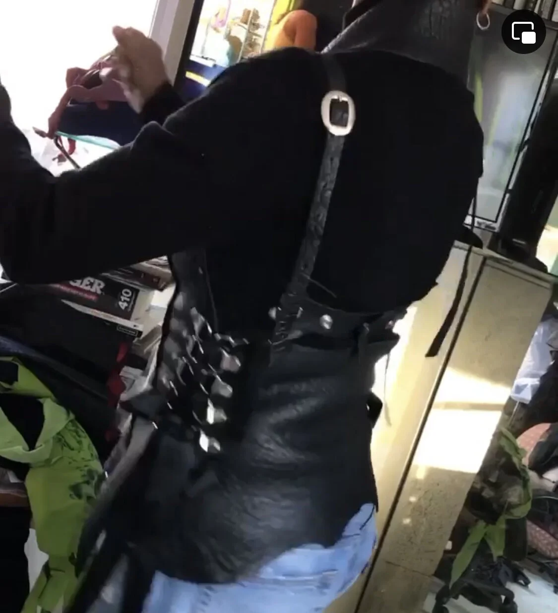 F47019C9-671A-4FBD-8D69-7511A2C3CBB9