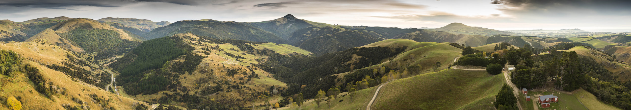 Mt_Watkins_Autumn_180_Panorama.jpg