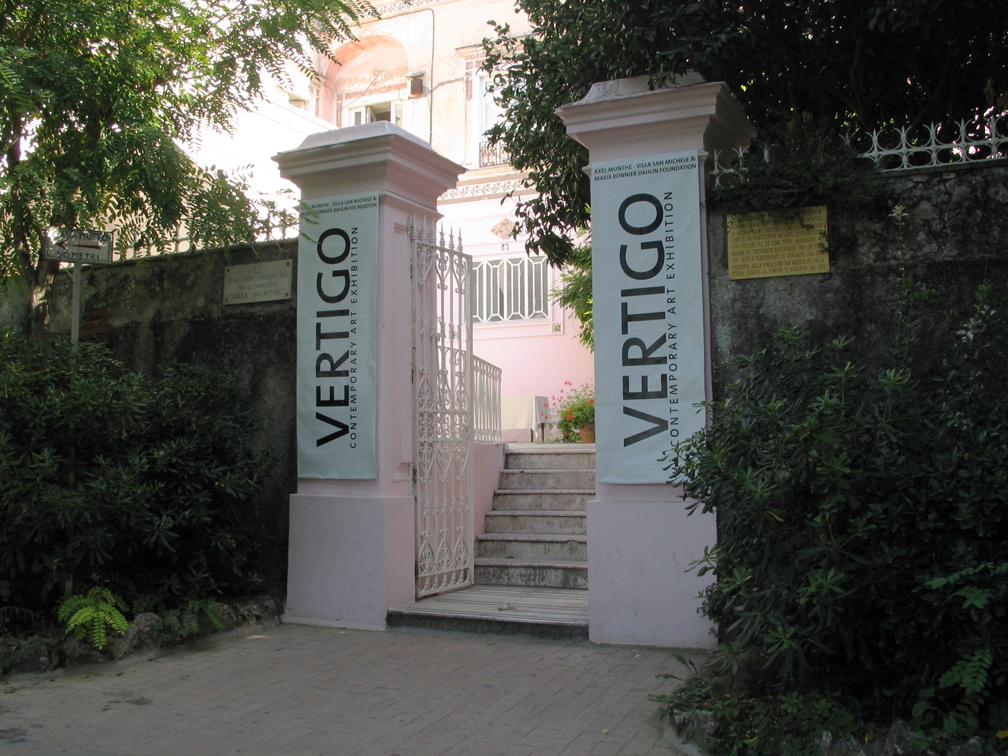entré - utställningen Vertigo - Munthes Axel - Villa Rosa - Villa san Michele.jpg
