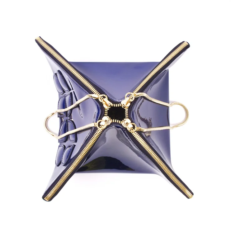 ARA CHO Signature No.9 Hologram zipped mini bag