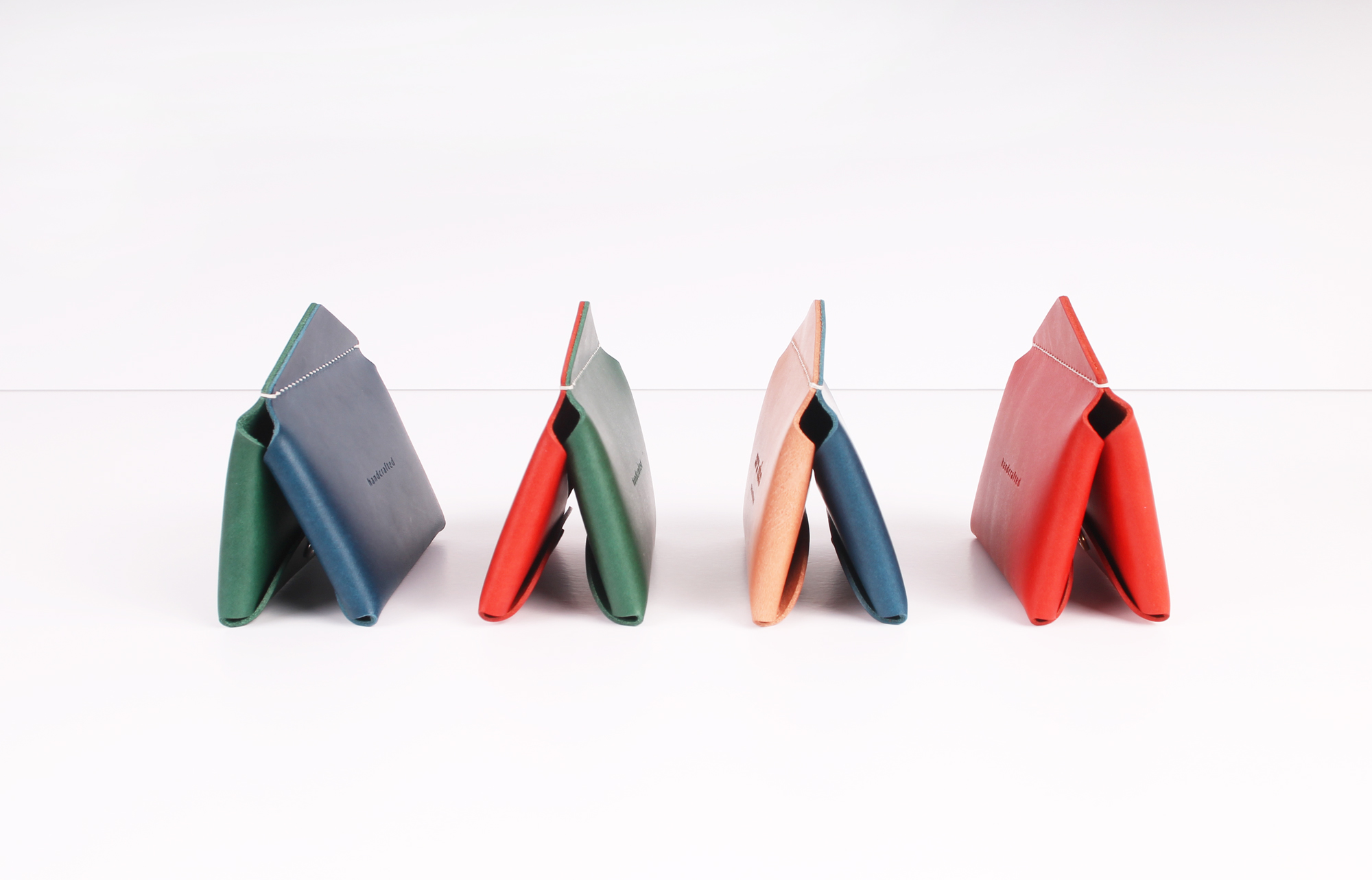 ARA CHO Monogram The House Series Color Block Bi-fold Cardcase